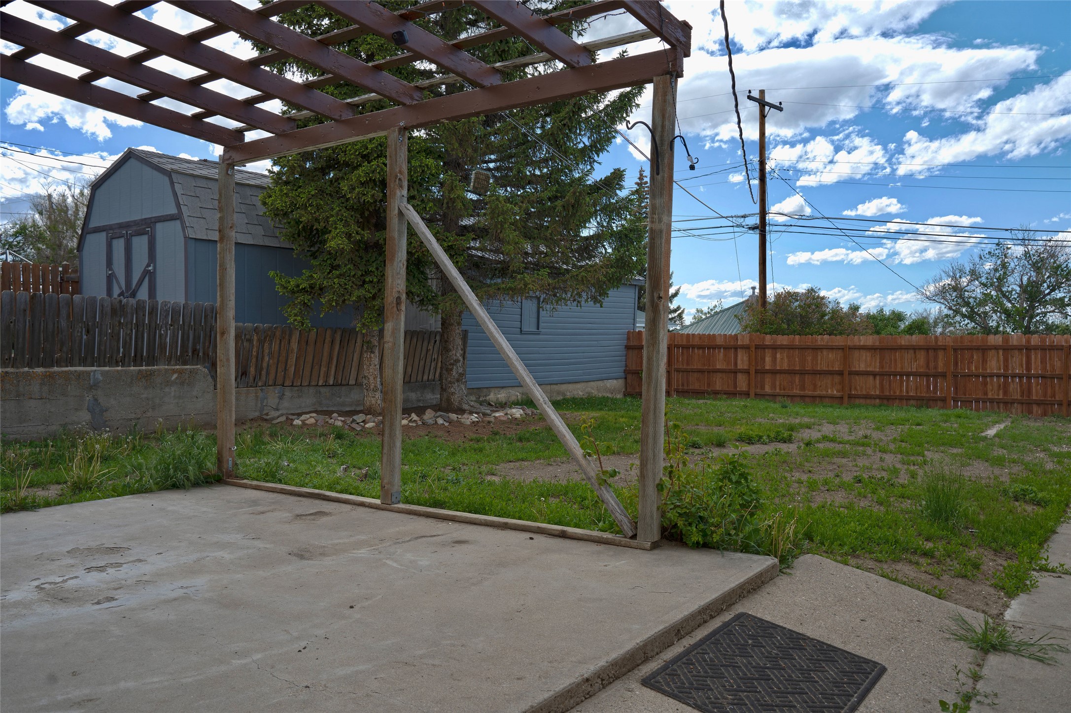 126 9th Avenue Se Property Photo 4