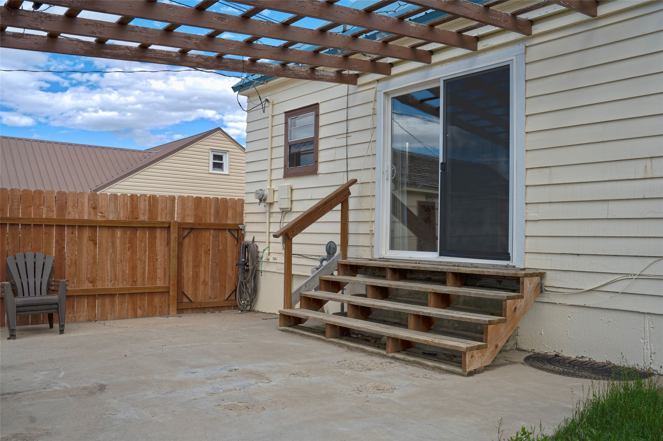 126 9th Avenue Se Property Photo 6