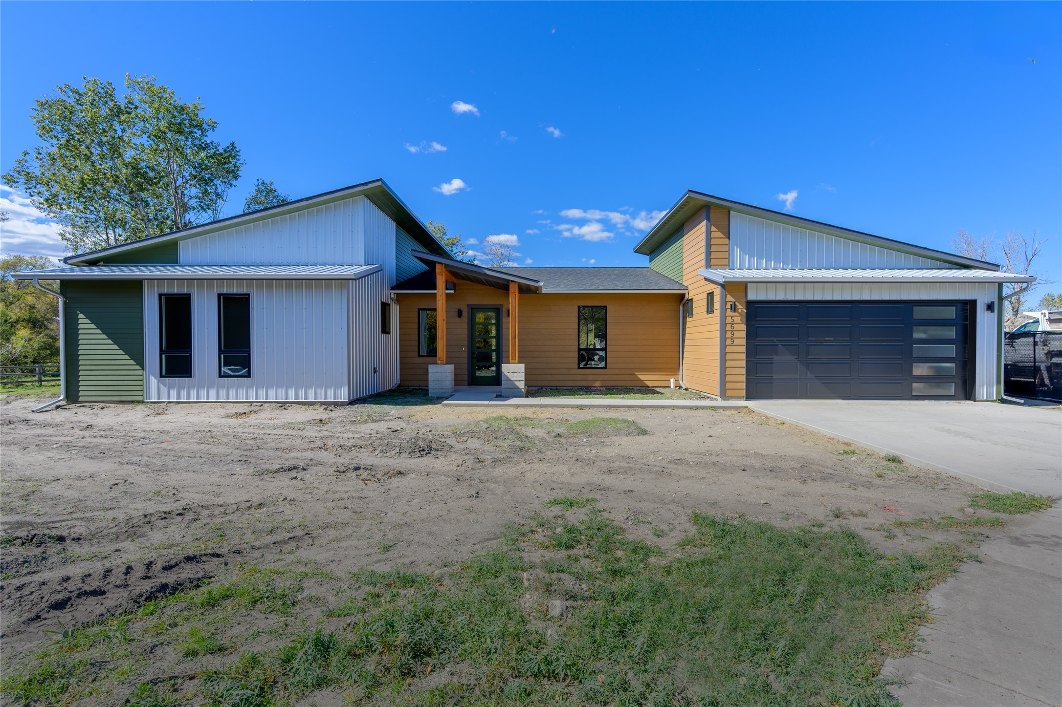 5699 Golf Drive Property Photo 1
