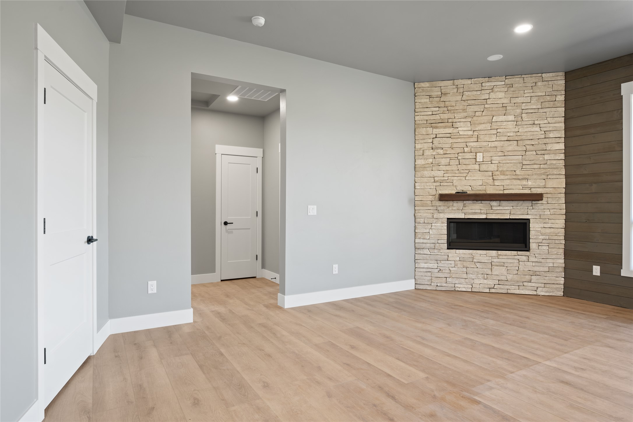 5699 Golf Drive Property Photo 22