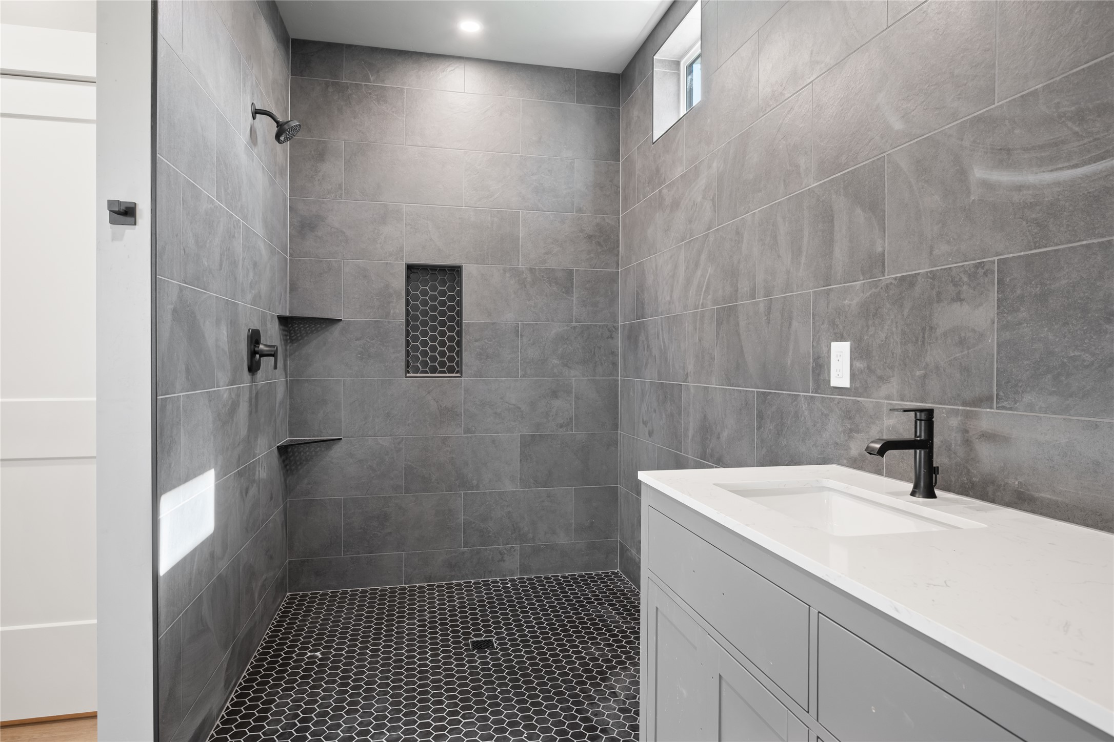 5699 Golf Drive Property Photo 32