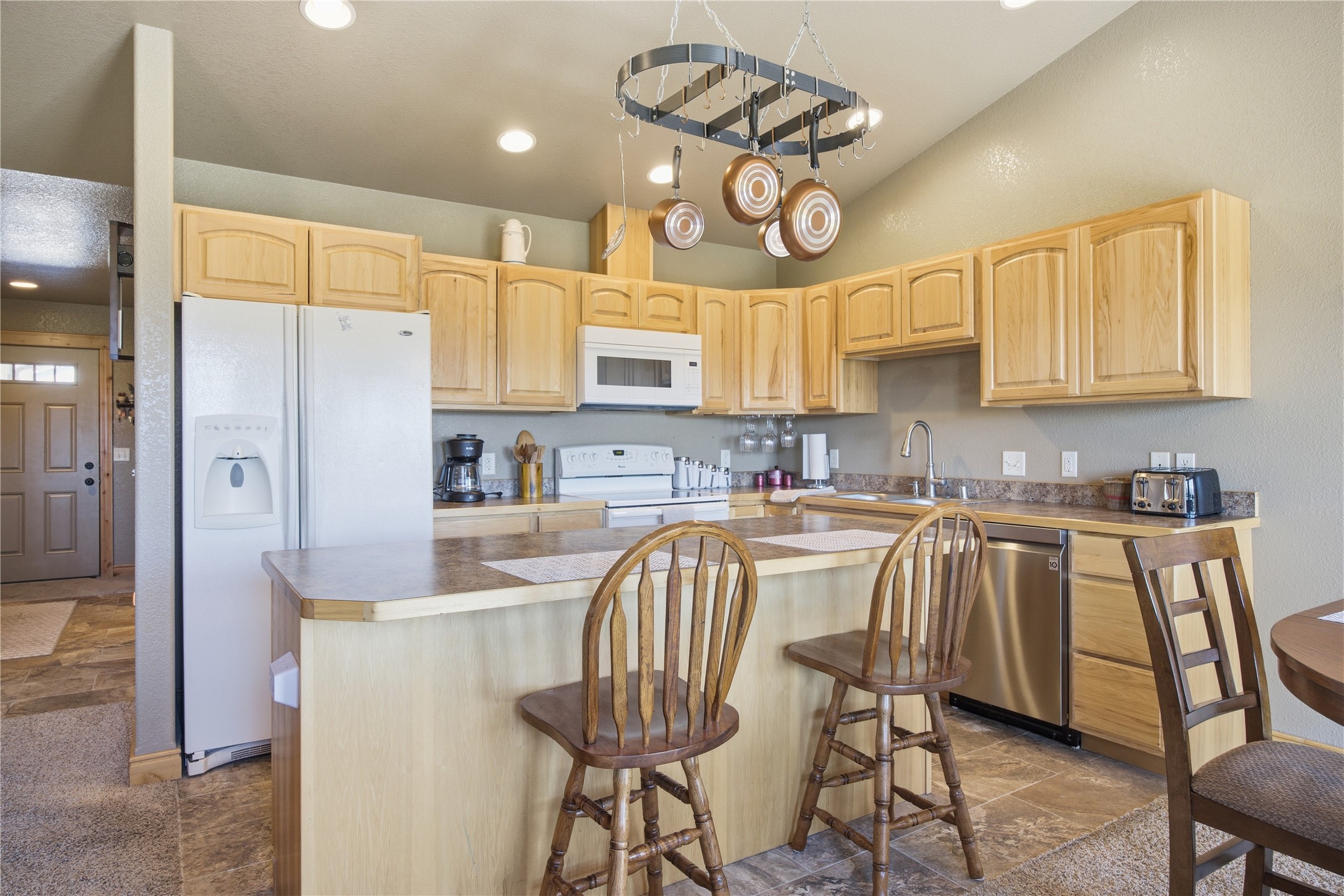 5874 Canyon Vista Drive Property Photo 9