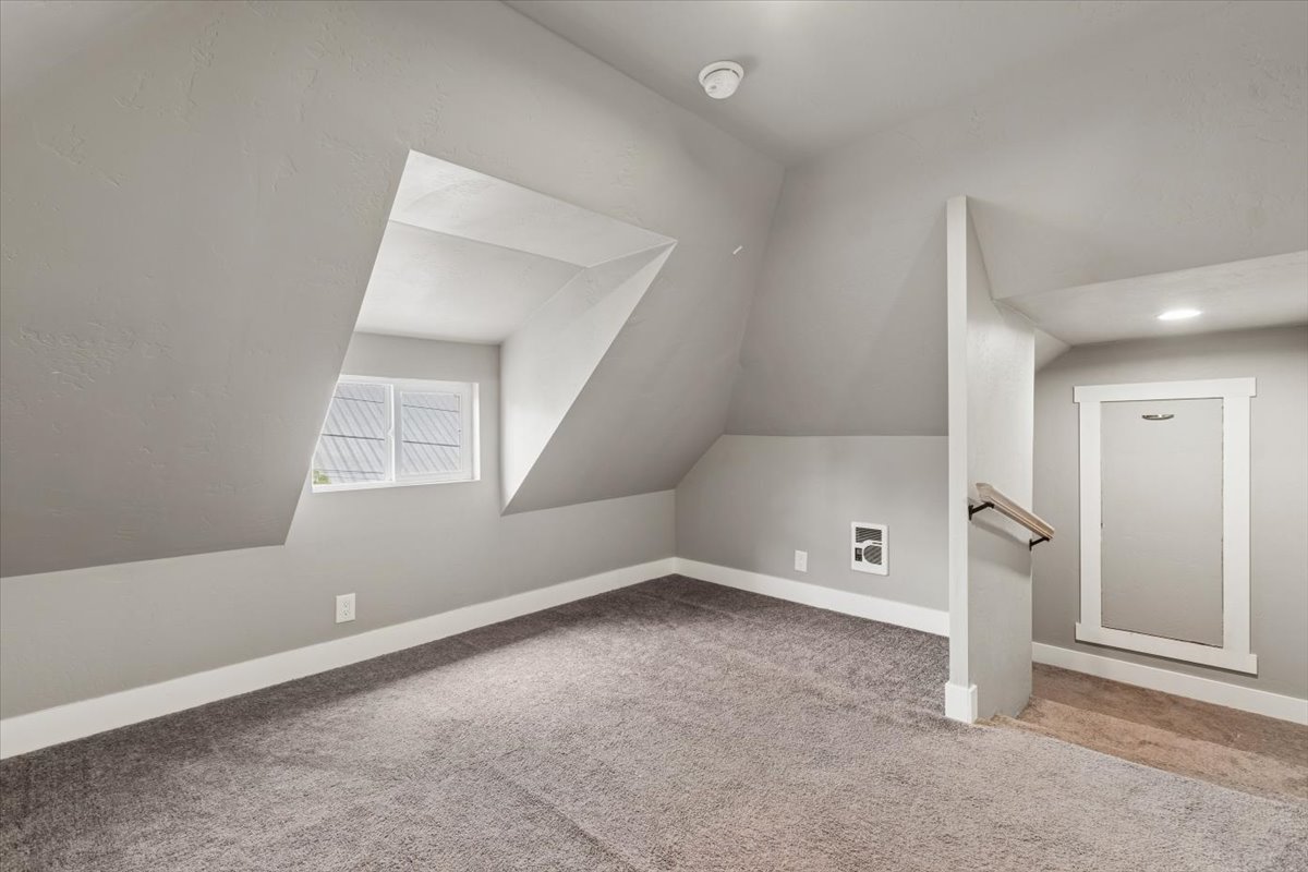 645 S Meridian Road Property Photo 19
