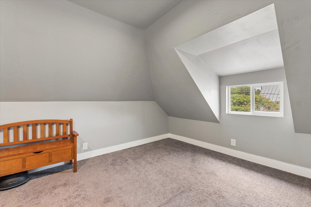 645 S Meridian Road Property Photo 20