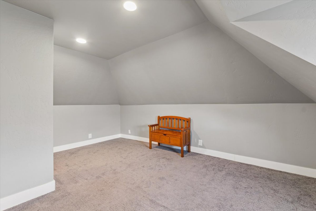 645 S Meridian Road Property Photo 21