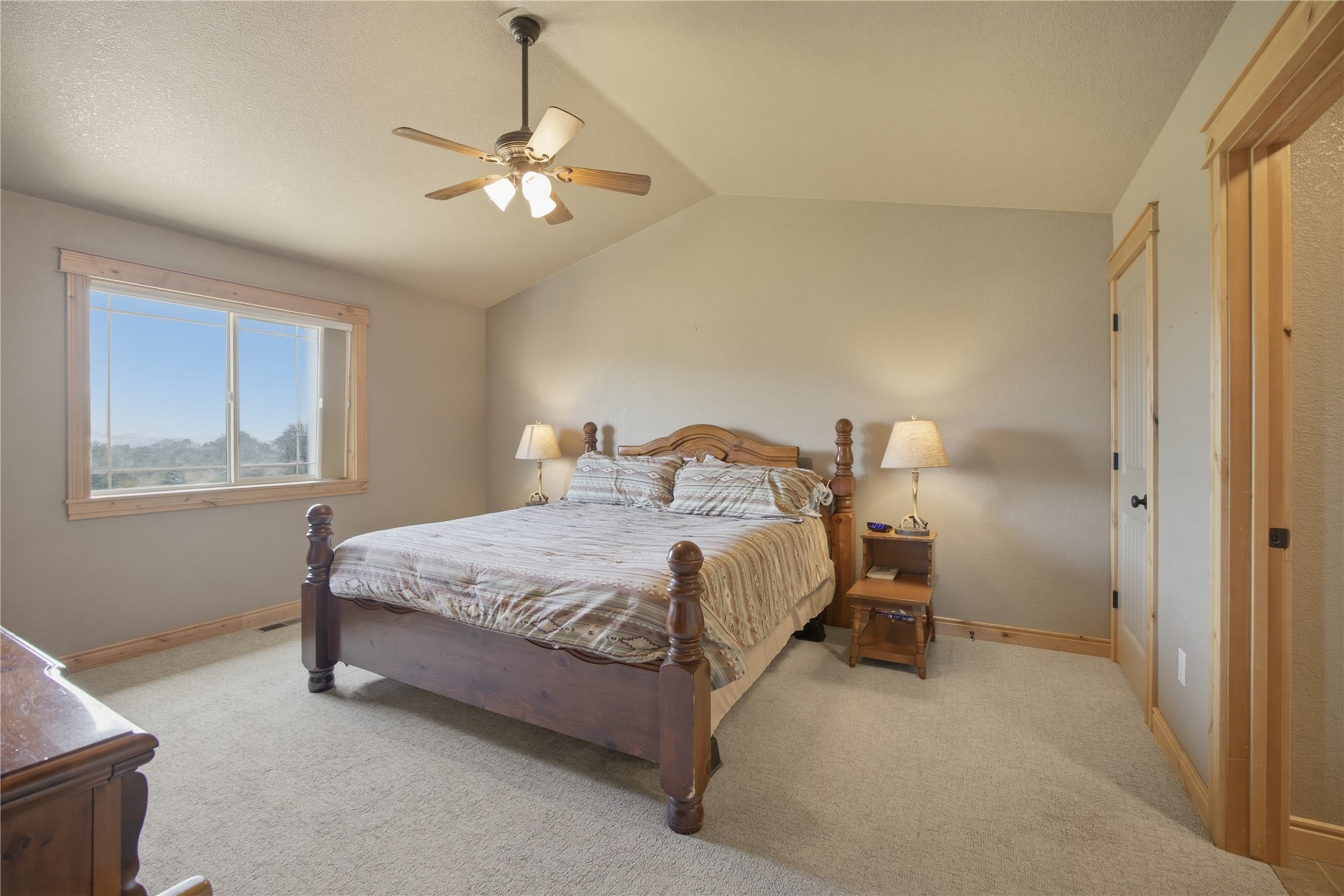 5872 & 5874 Canyon Vista Drive Property Photo 16