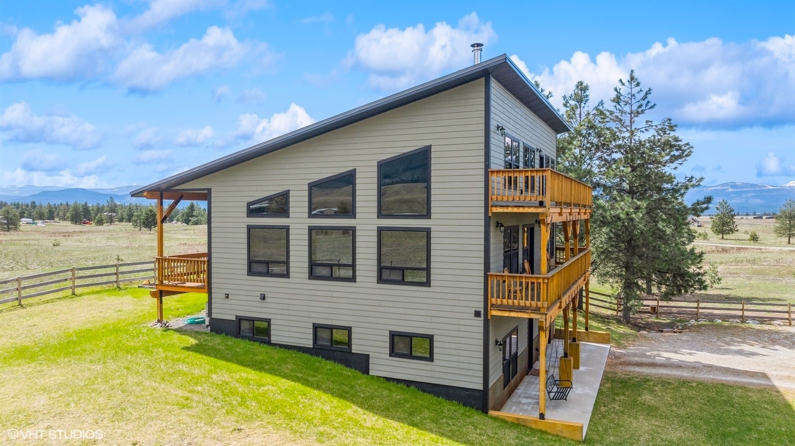 87 Velvet Grove Property Photo 3