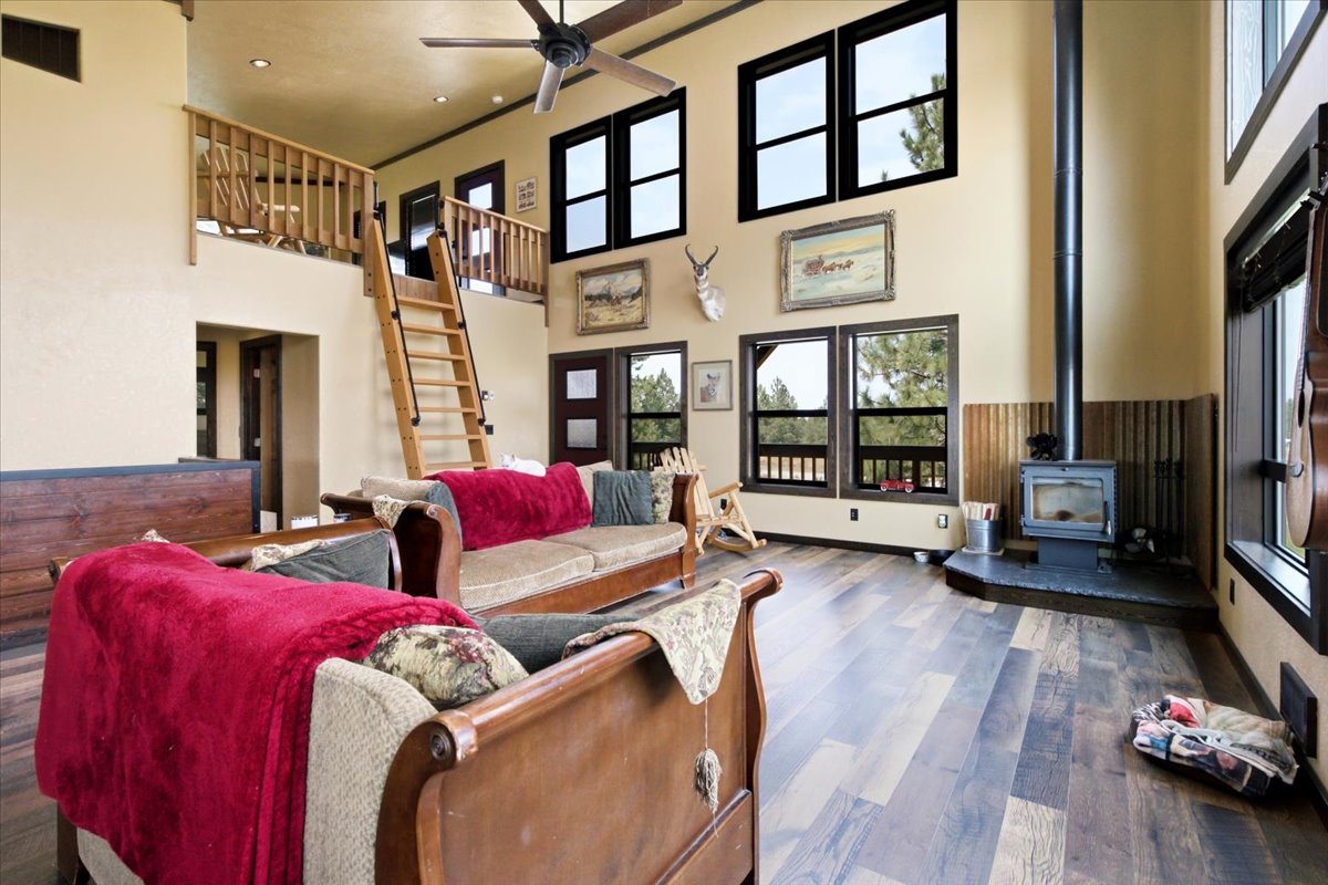 87 Velvet Grove Property Photo 14