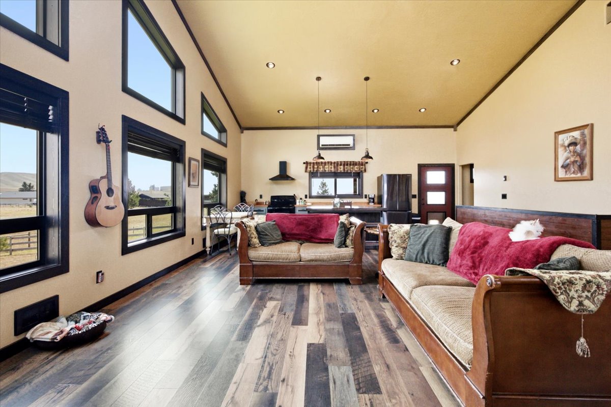 87 Velvet Grove Property Photo 15