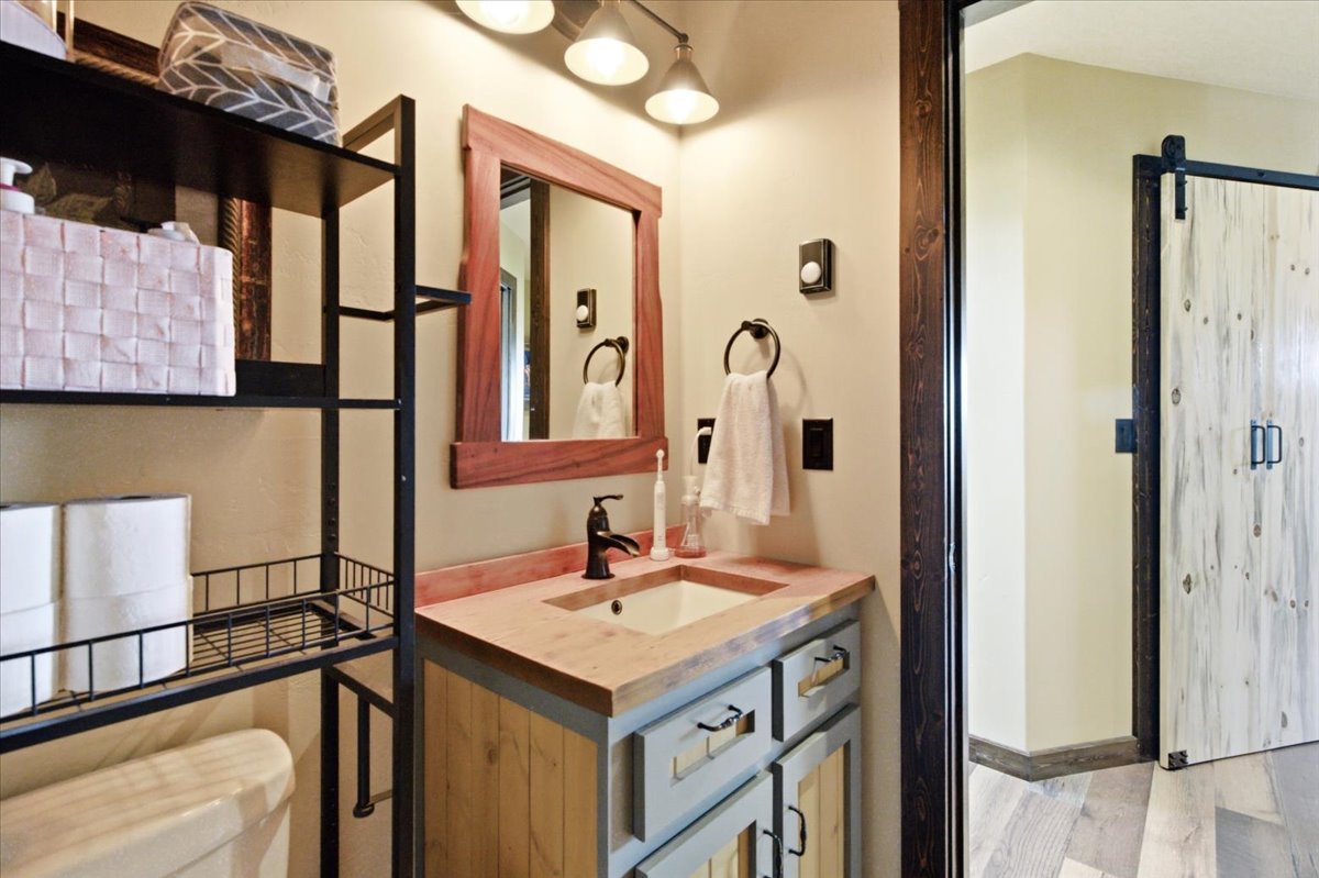 87 Velvet Grove Property Photo 28