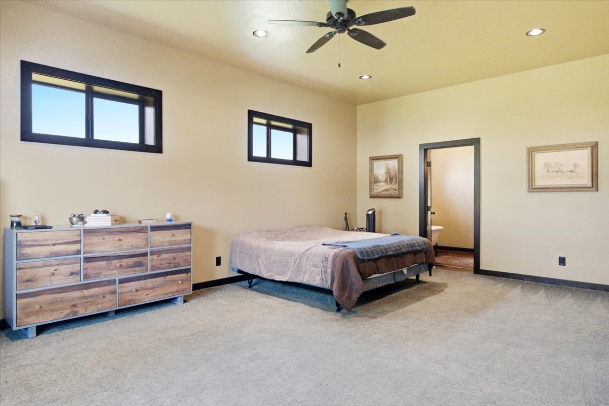 87 Velvet Grove Property Photo 31