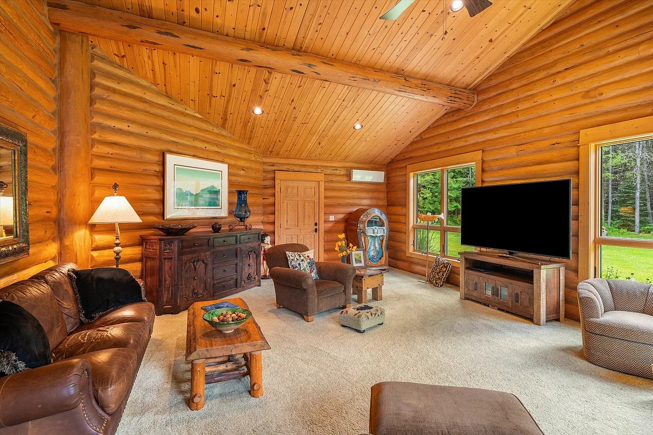 111 Hidden Estates Road Property Photo 18