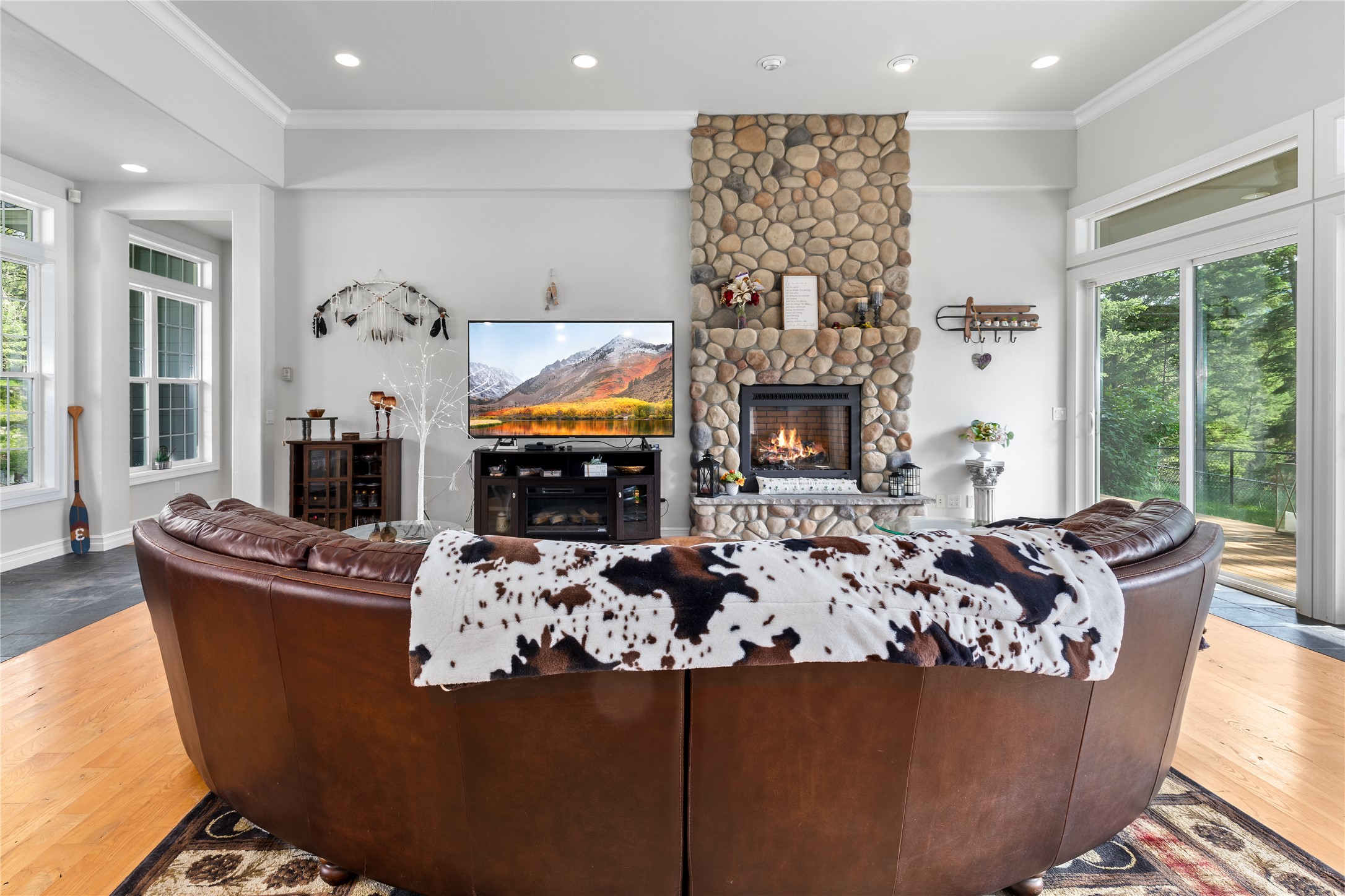 20245 Swan View Road Property Photo 12