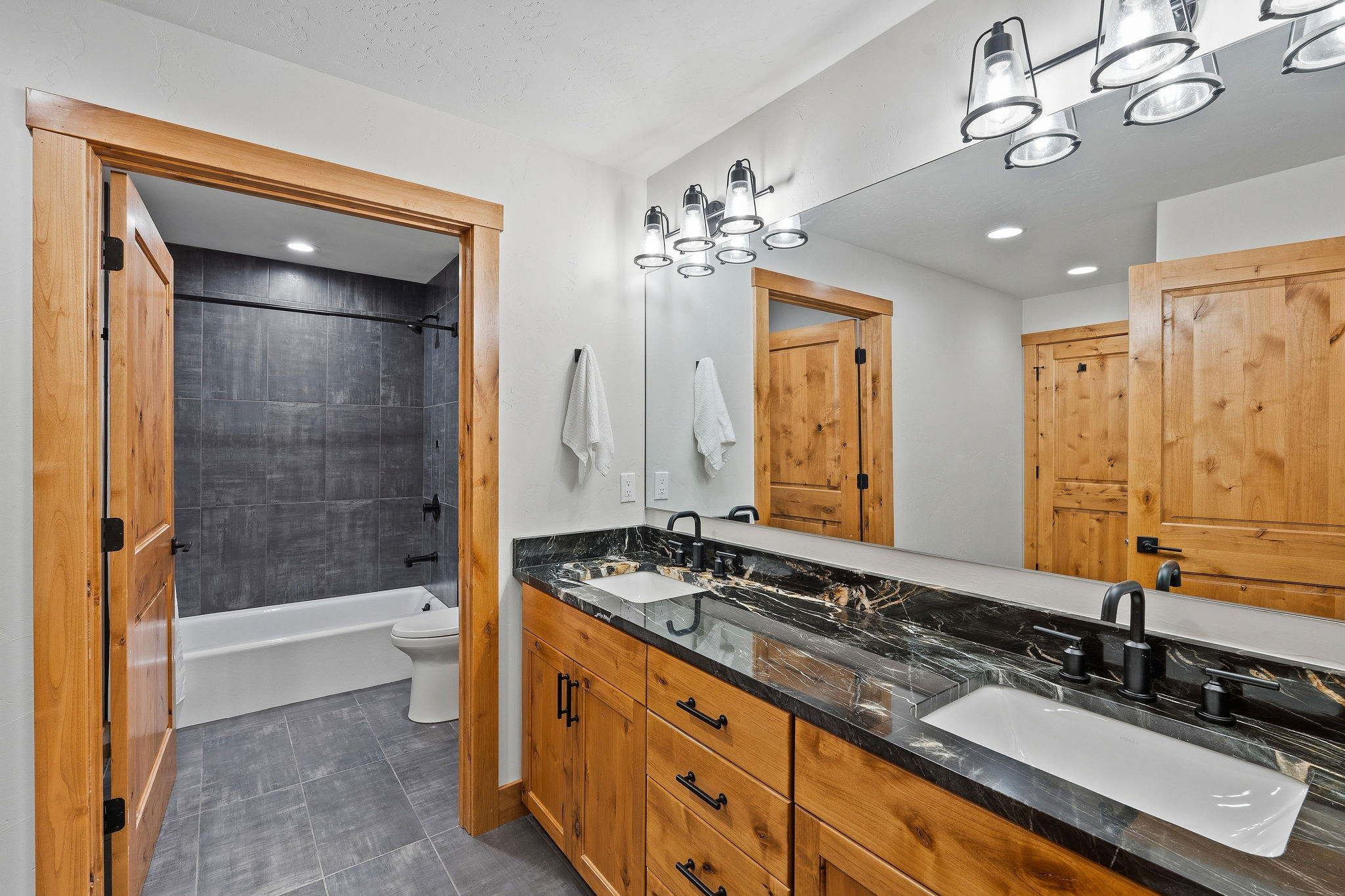 157 Arielle Way Property Photo 28