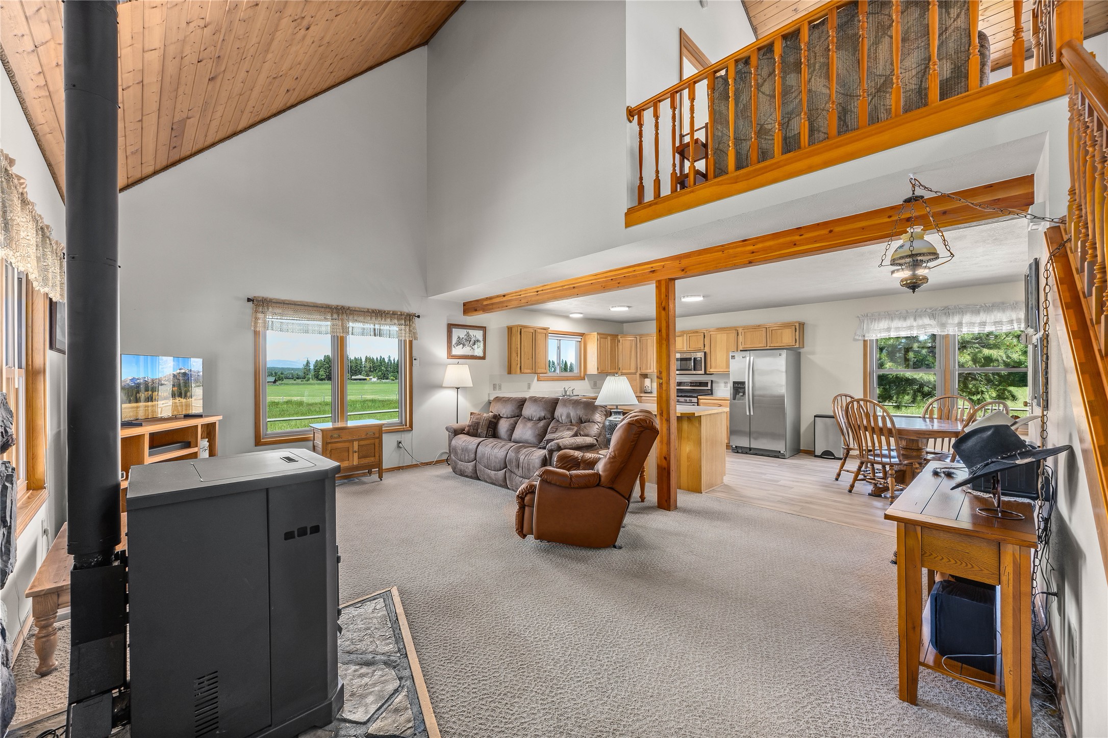 561 Camas Creek Loop Property Photo 8