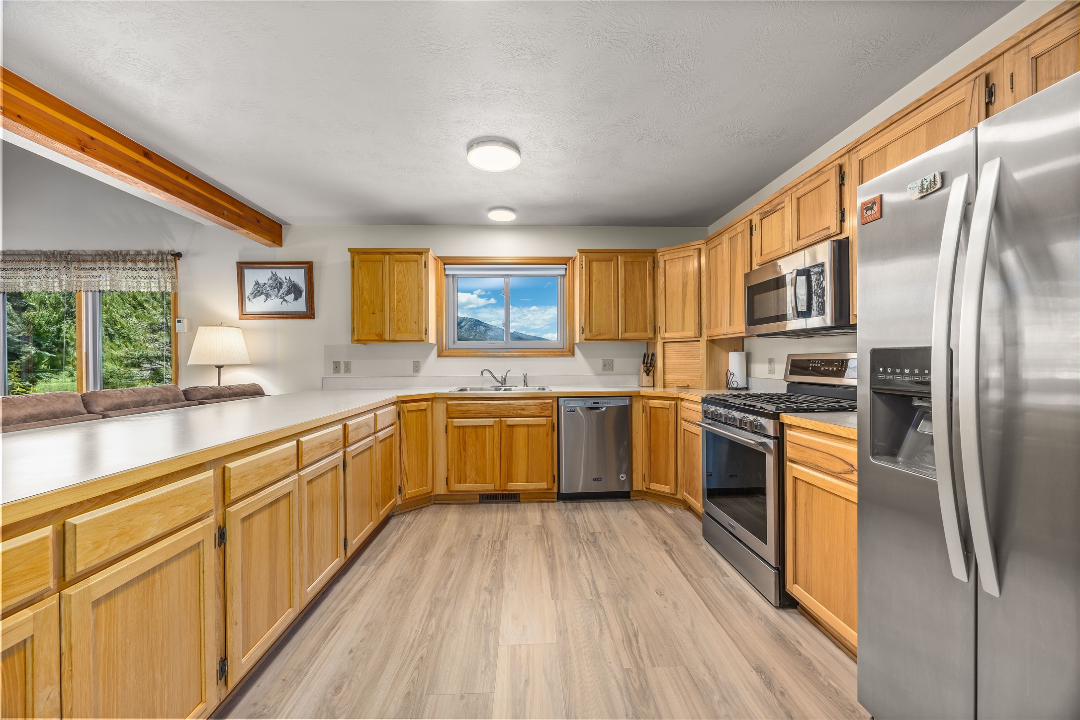 561 Camas Creek Loop Property Photo 11