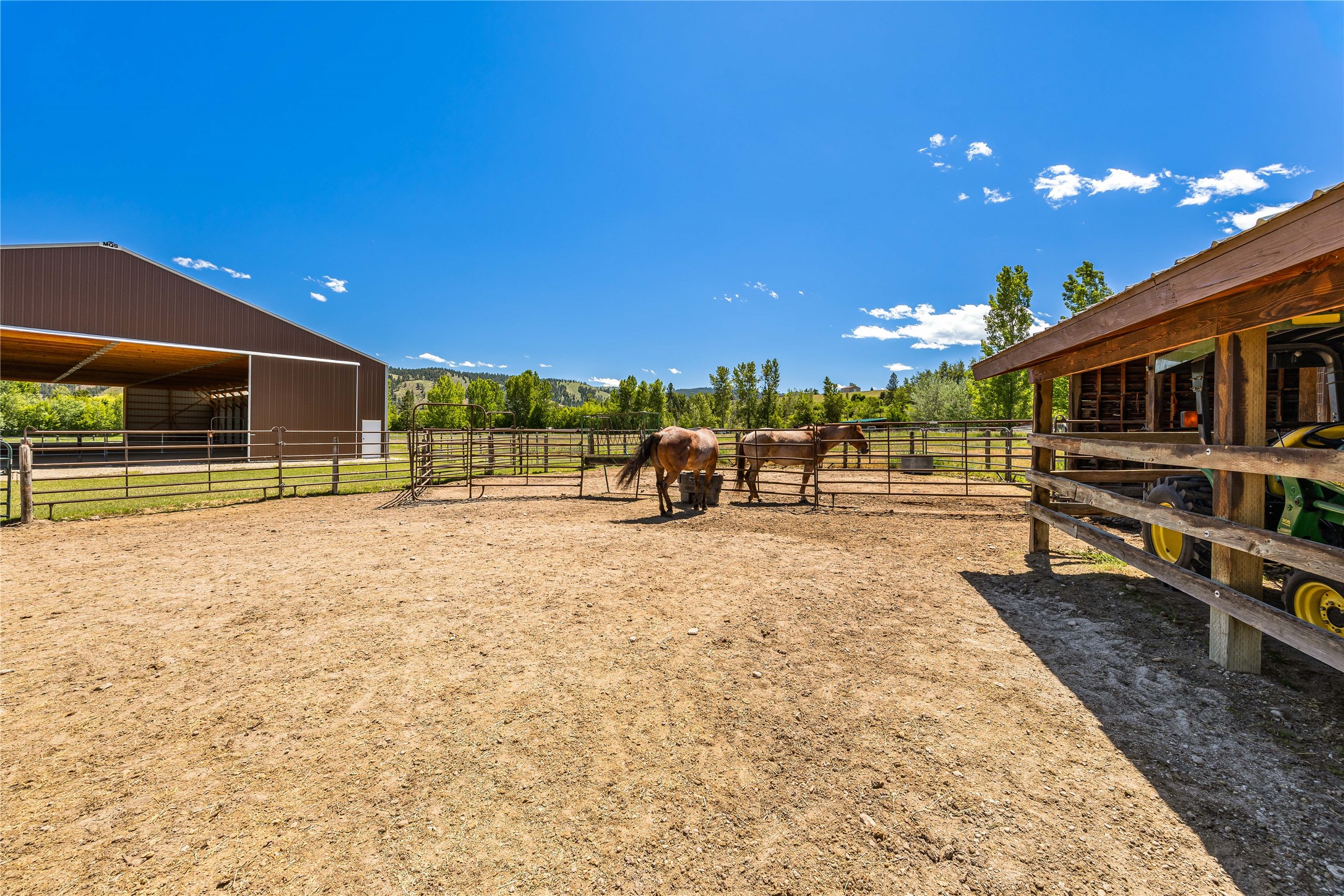 561 Camas Creek Loop Property Photo 38