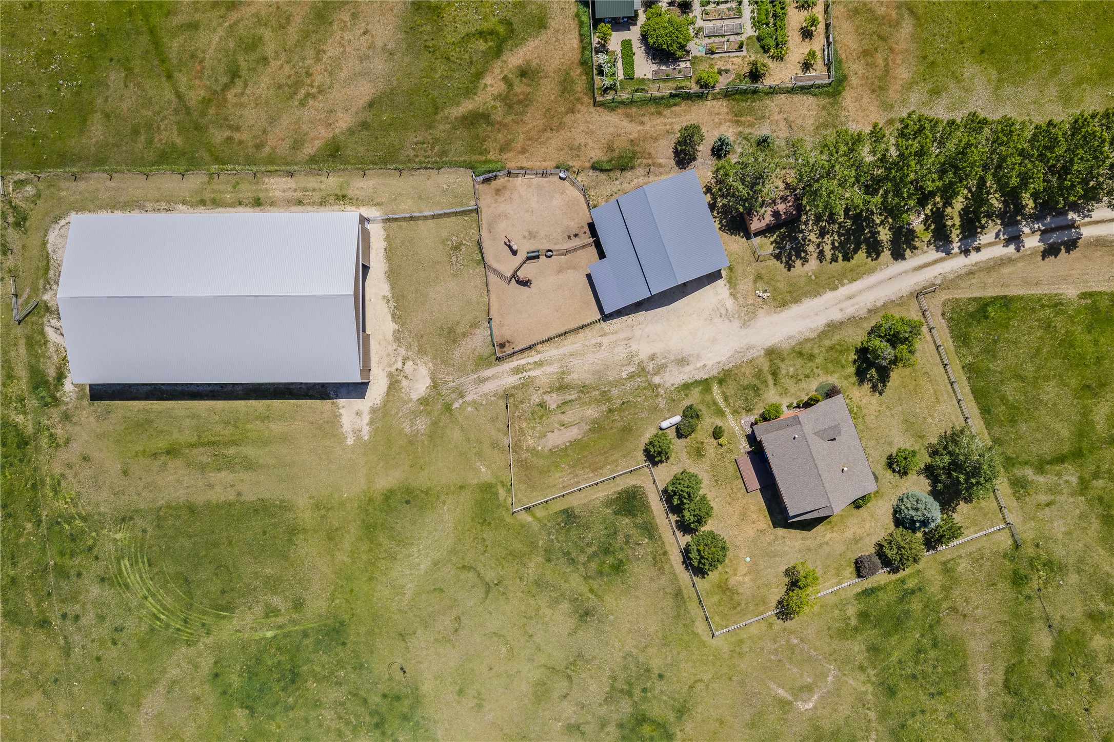 561 Camas Creek Loop Property Photo 47