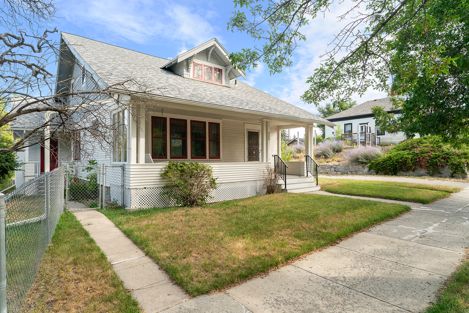 520 E 6th Avenue Property Photo 1
