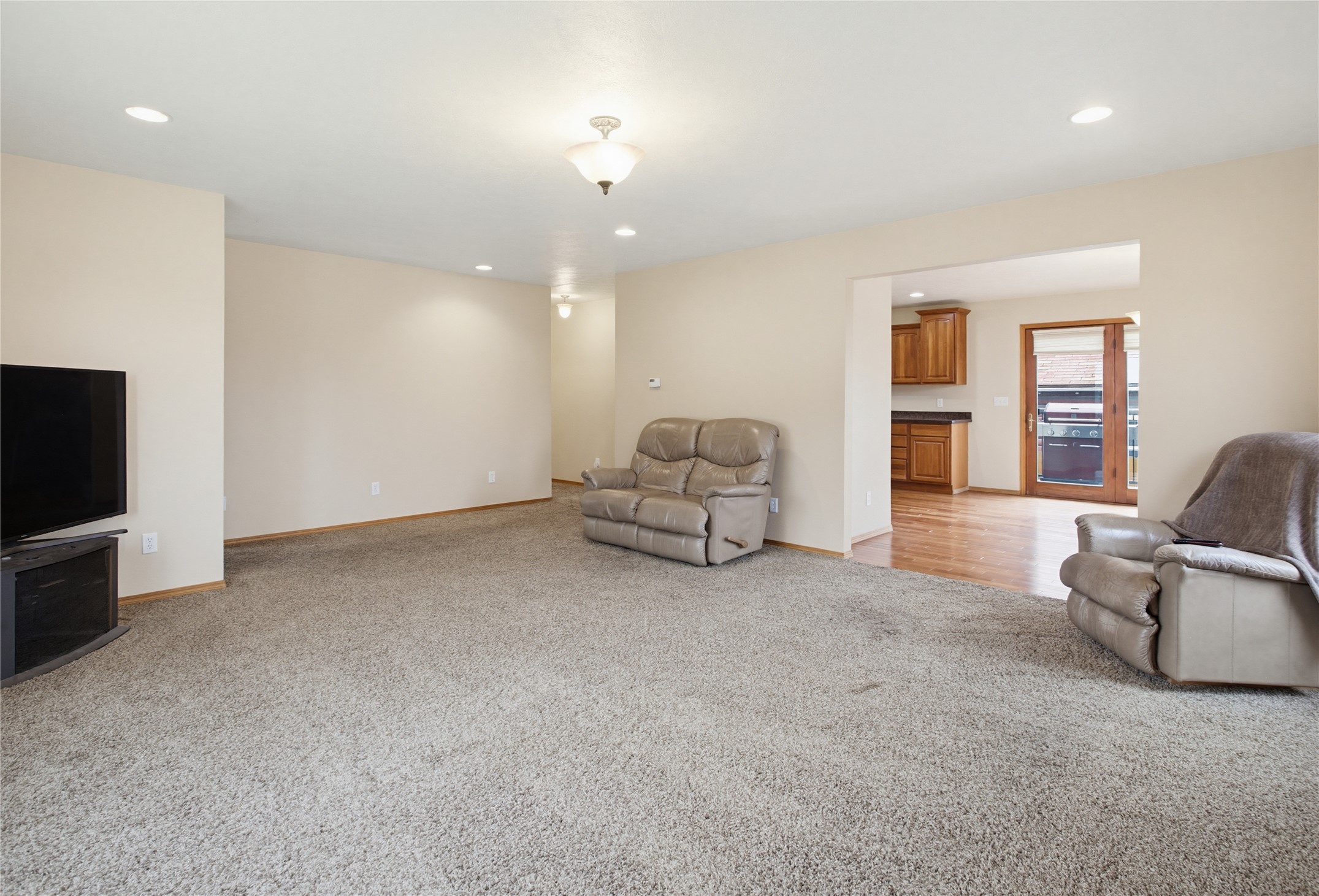 3401 Hancock Avenue Property Photo 6