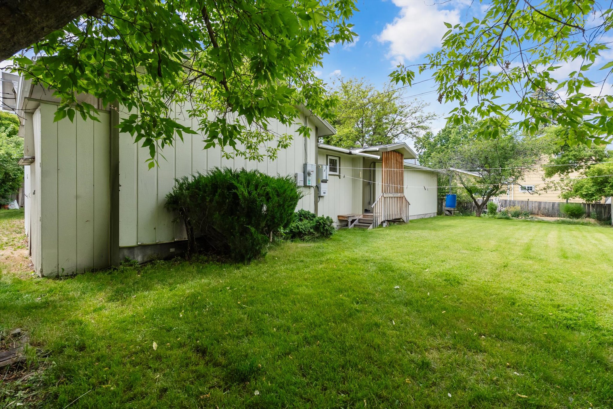 102 Geneva Avenue Property Photo 4