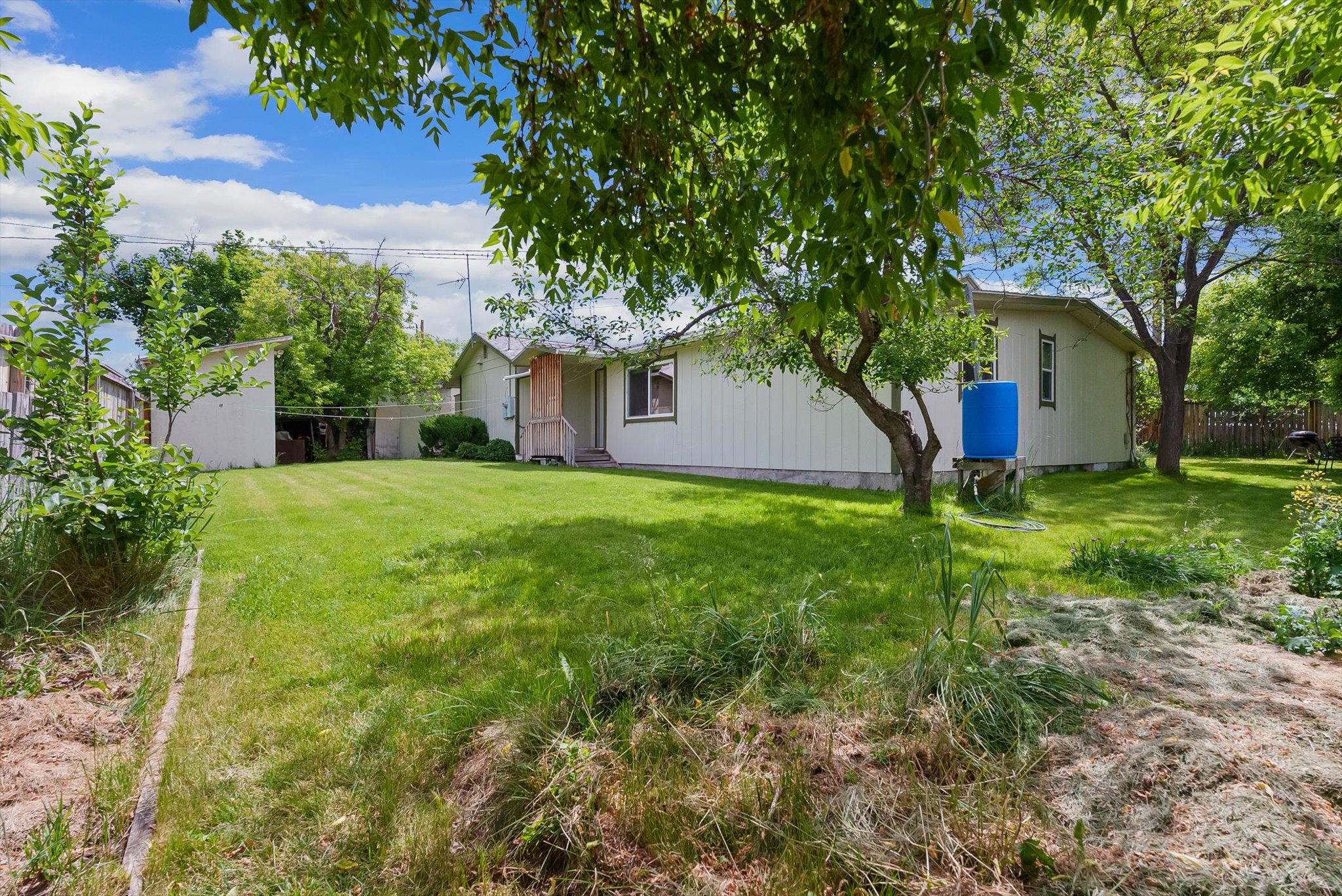 102 Geneva Avenue Property Photo 6