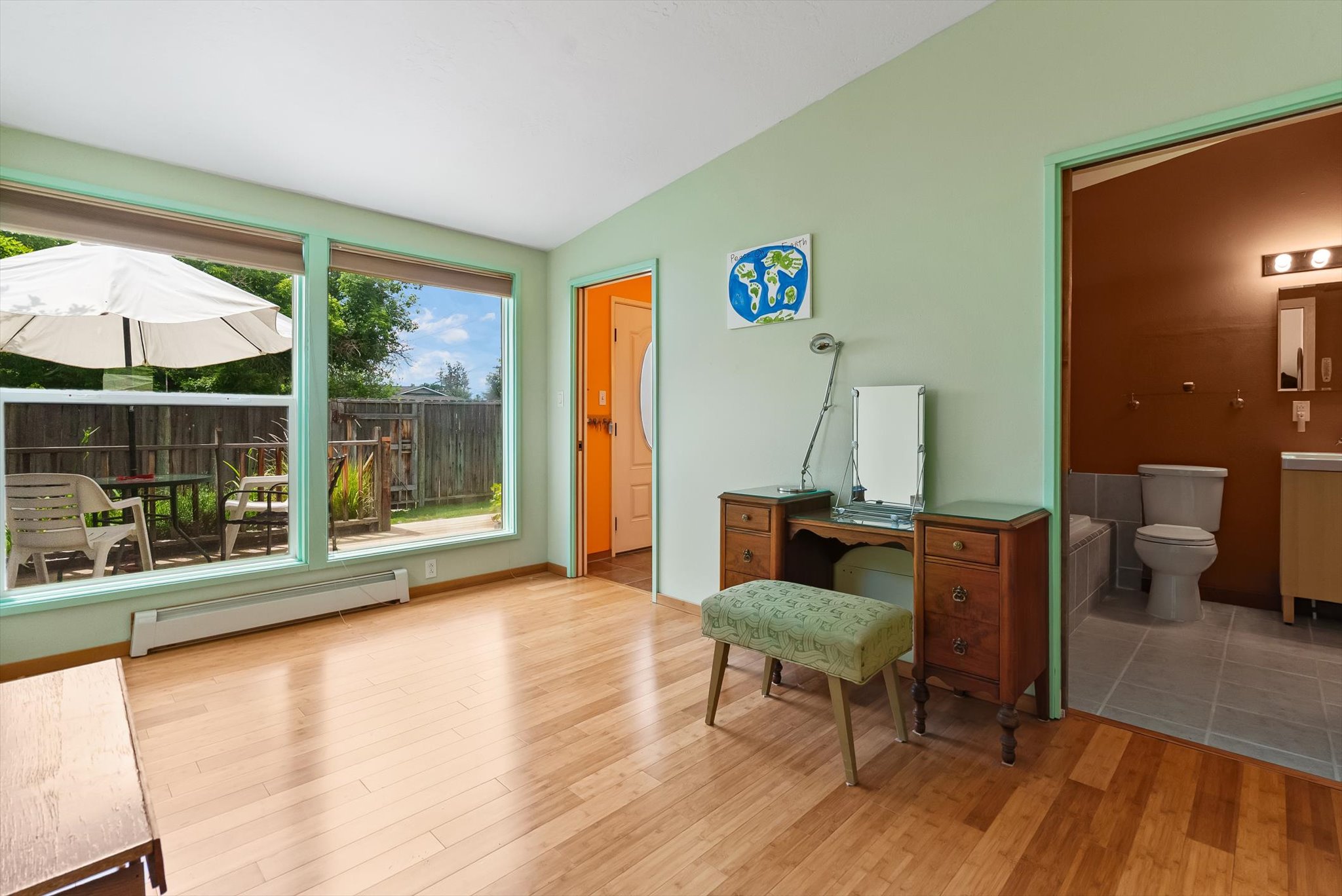 102 Geneva Avenue Property Photo 15