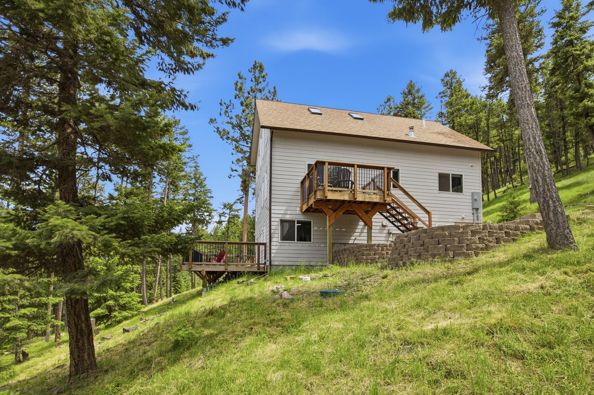 9494 Cedar Ridge Road Property Photo 5