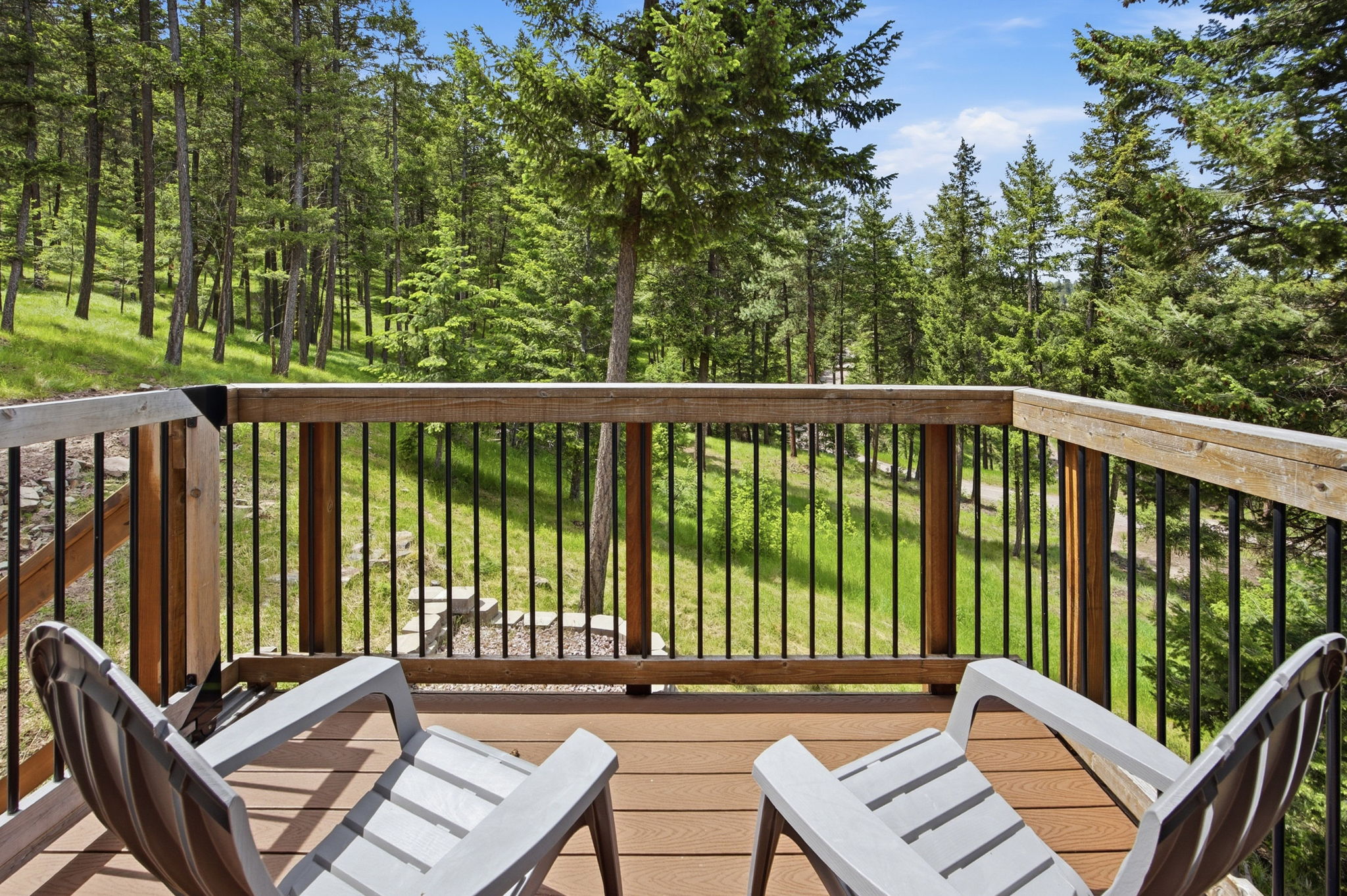9494 Cedar Ridge Road Property Photo 6