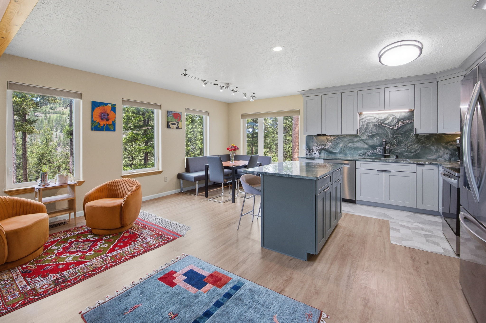 9494 Cedar Ridge Road Property Photo 12