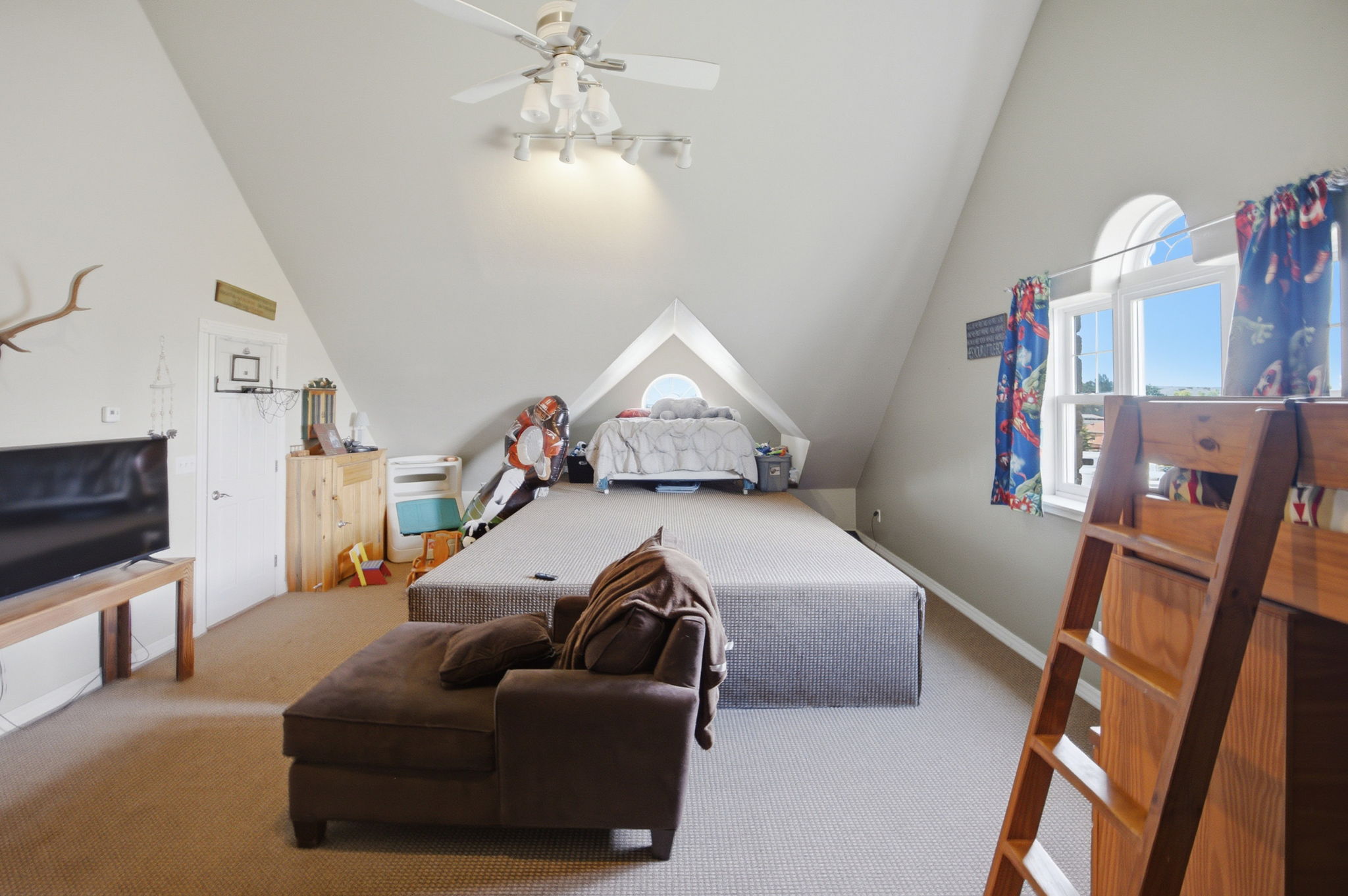 745 Chilcott Lane Property Photo 43