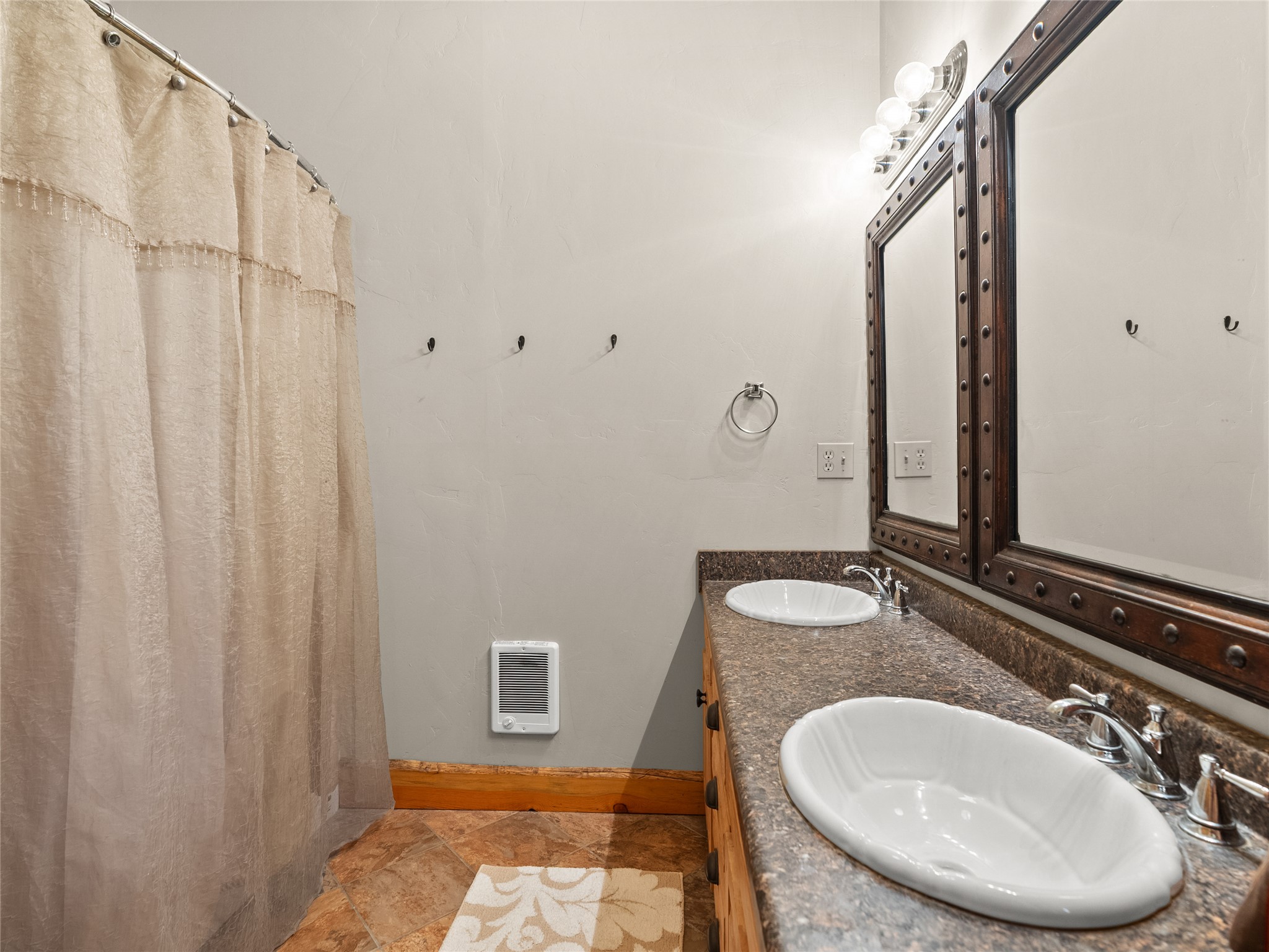 214 Rusty Spur Trail Property Photo 49