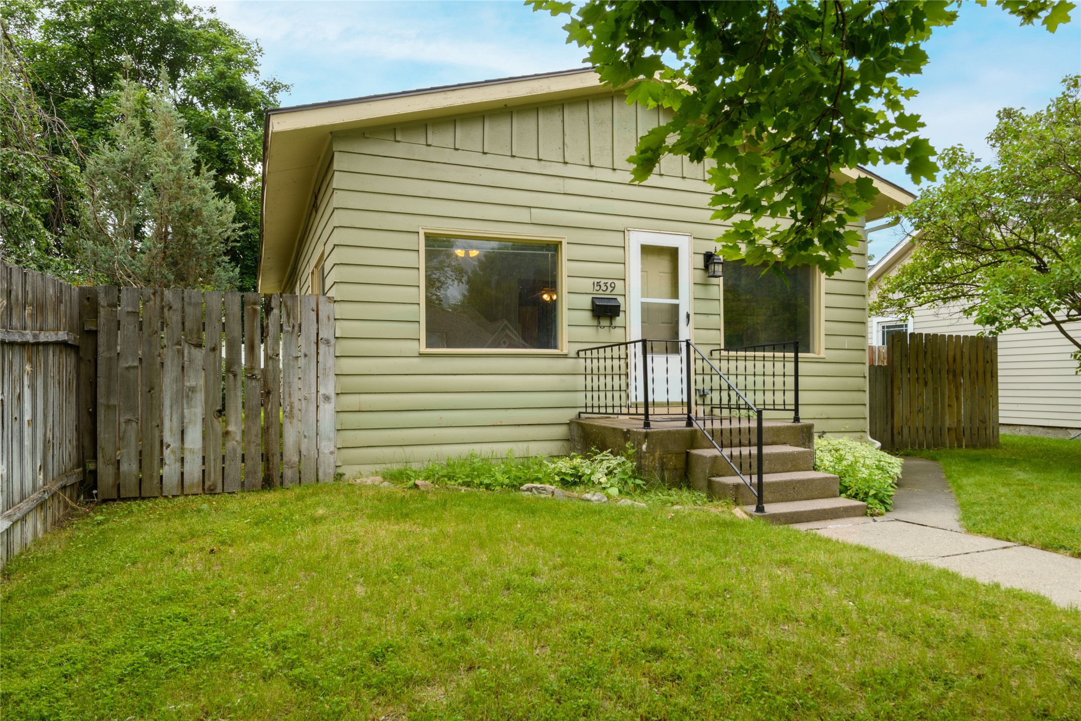 1539 S 4th Street W Property Photo 3