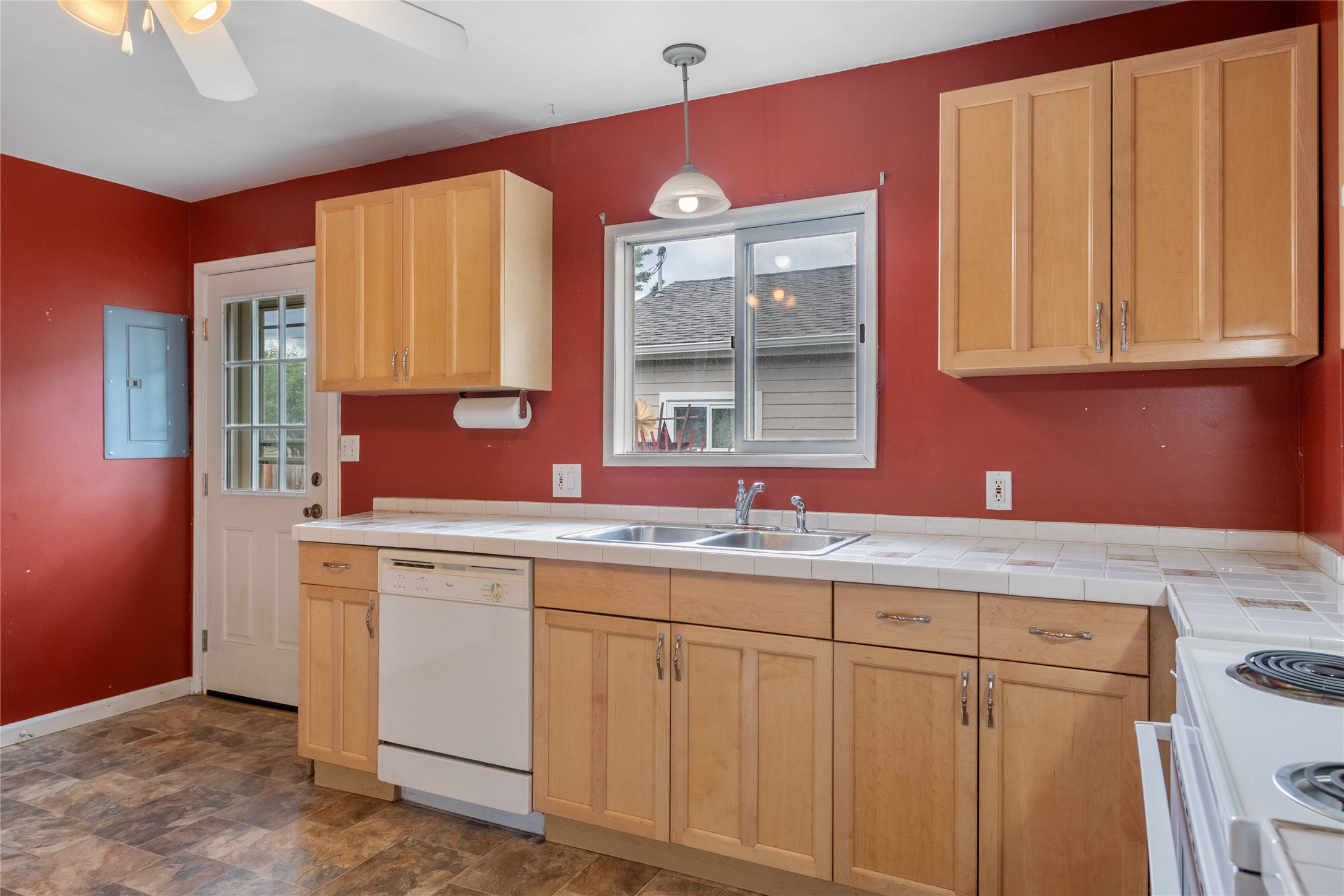 1539 S 4th Street W Property Photo 9