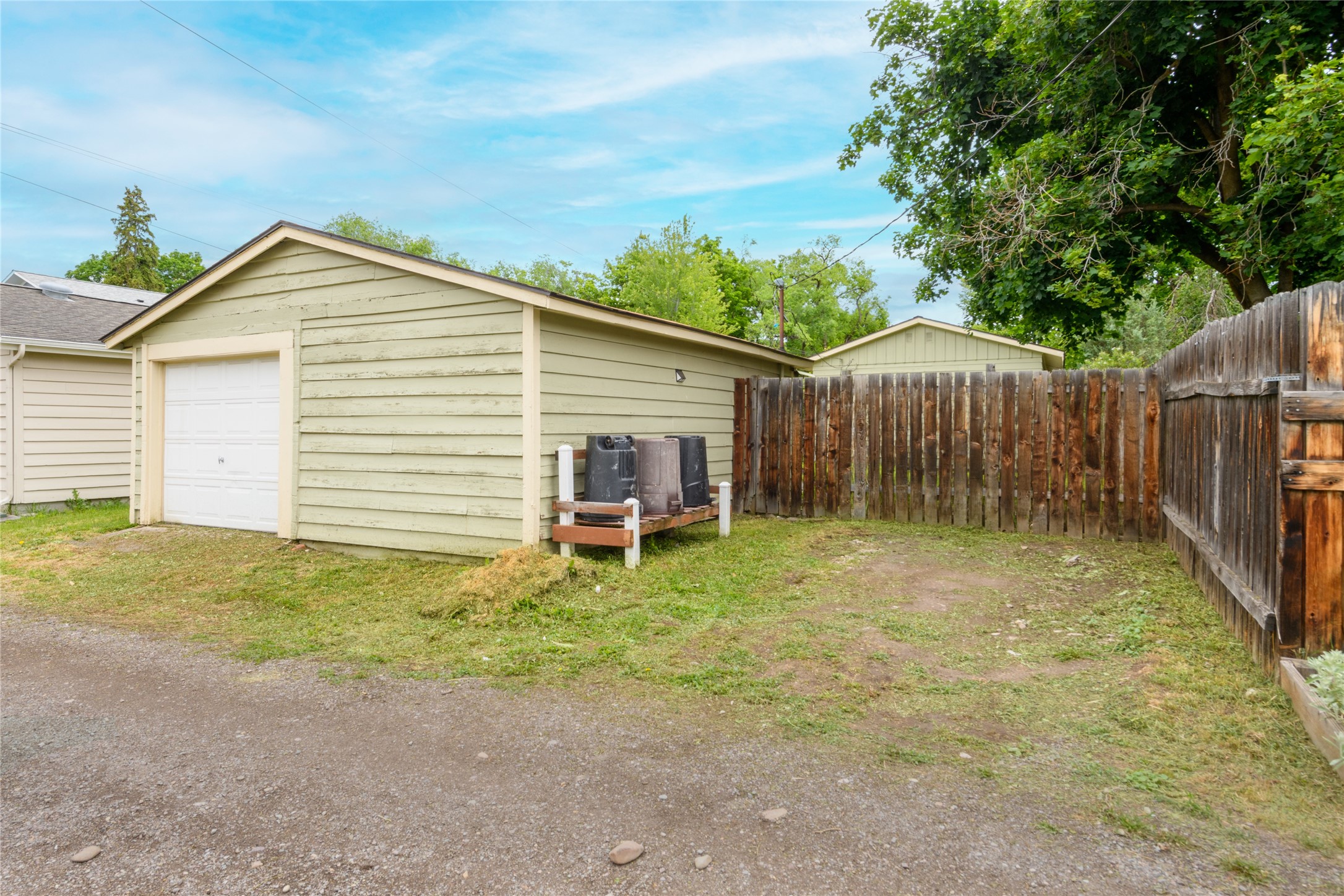 1539 S 4th Street W Property Photo 31
