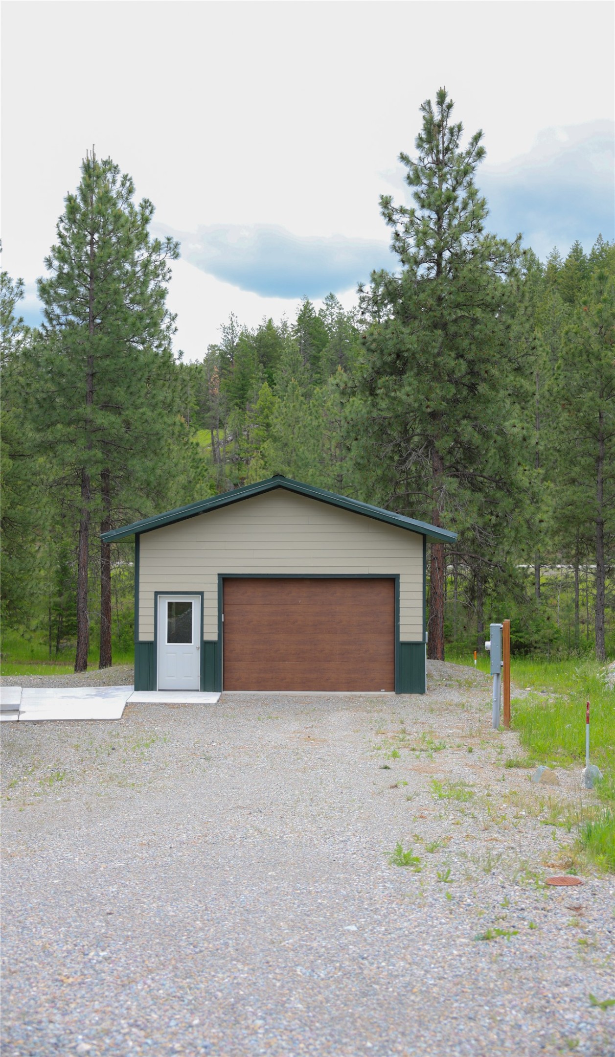 82 Salmon Drive Property Photo 3