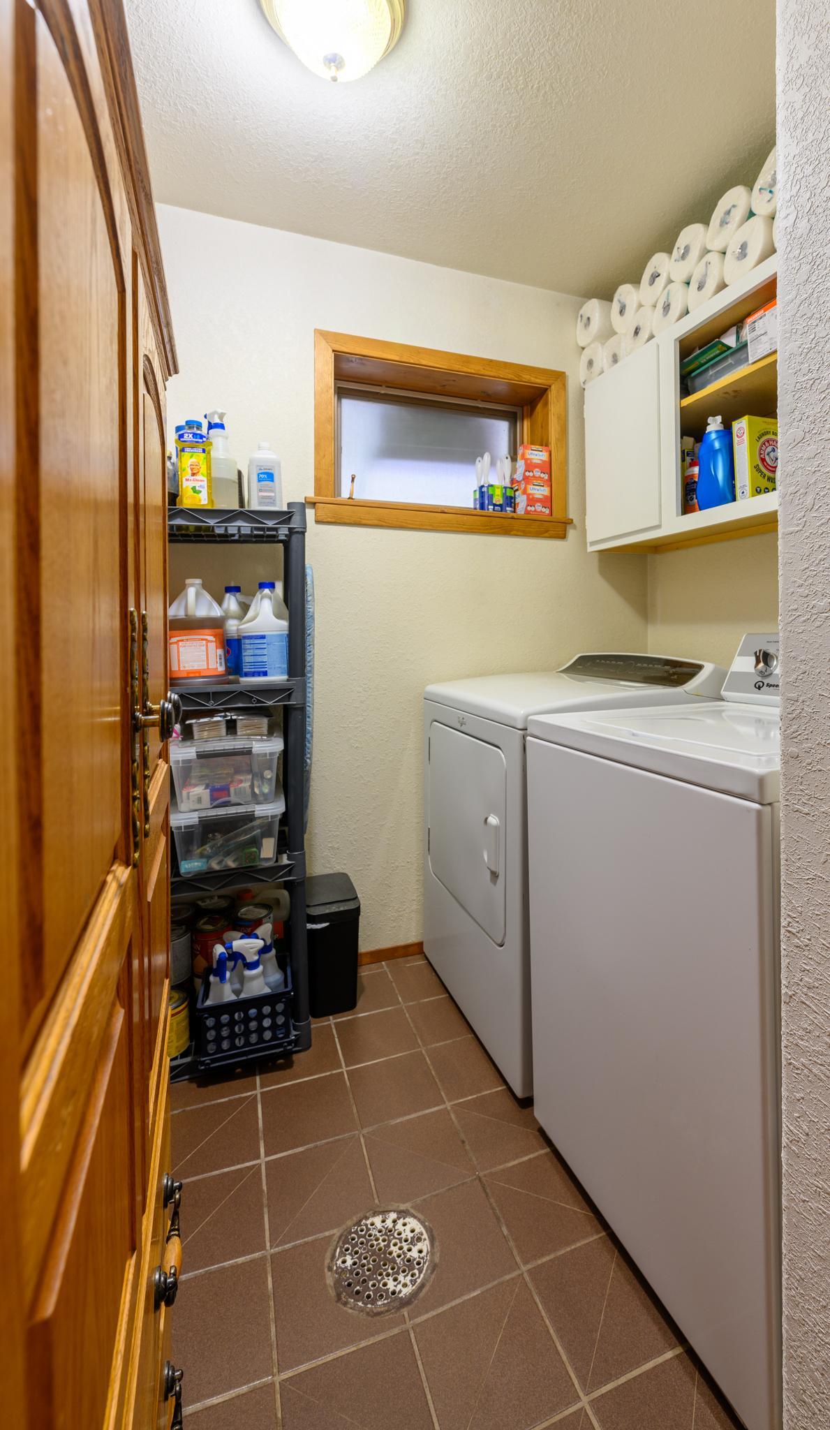 700 Pomeroy Trail Property Photo 22