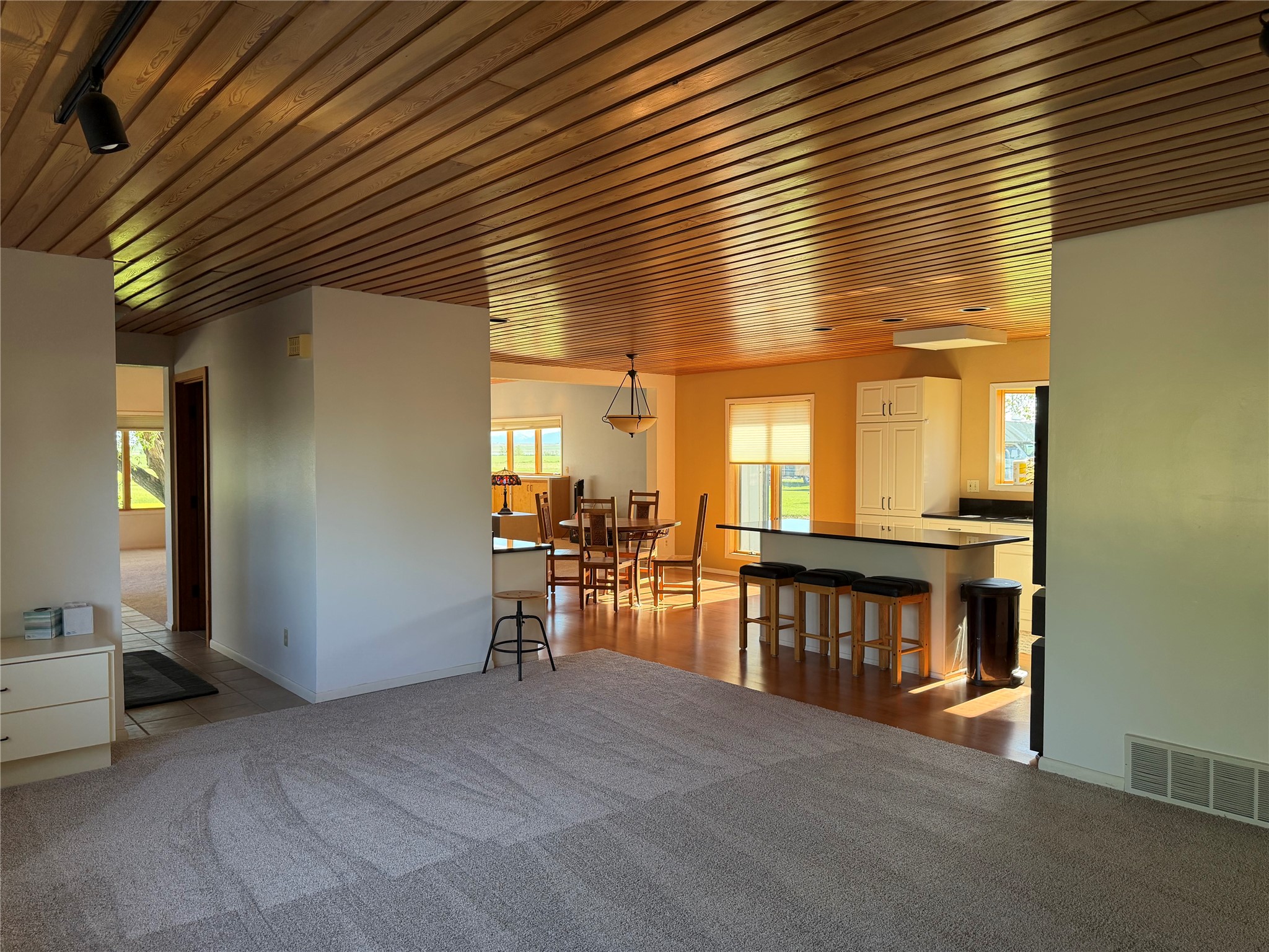 608 2nd Street Property Photo 17
