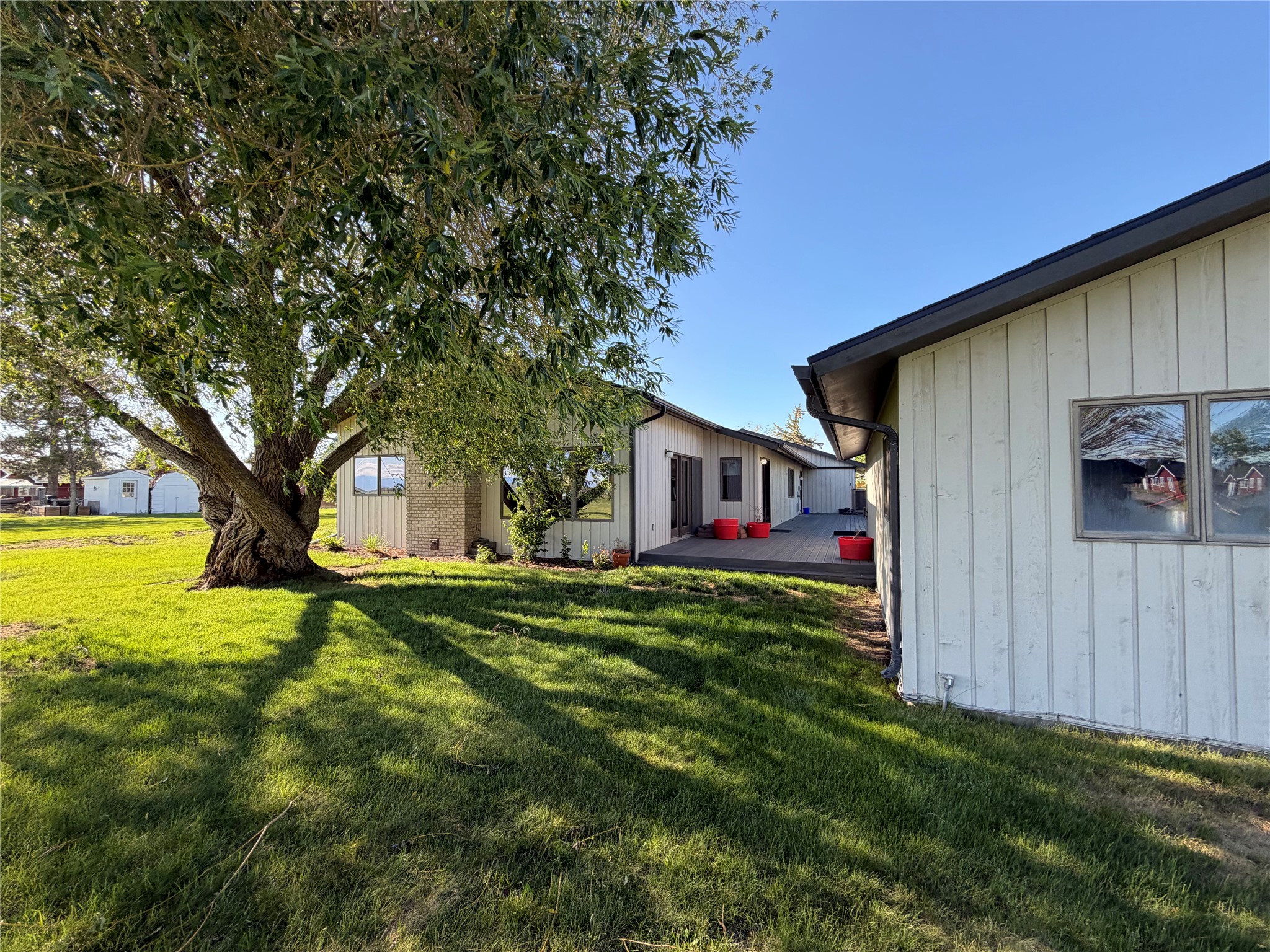 608 2nd Street Property Photo 75