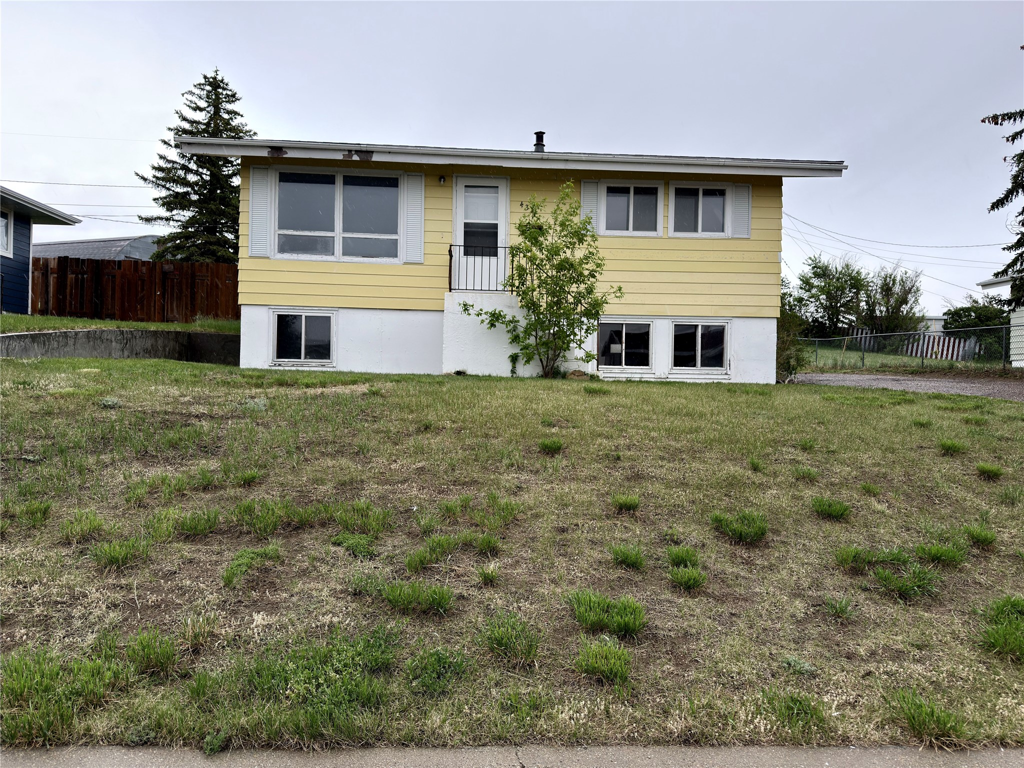 437 Mountain View Boulevard Property Photo 1
