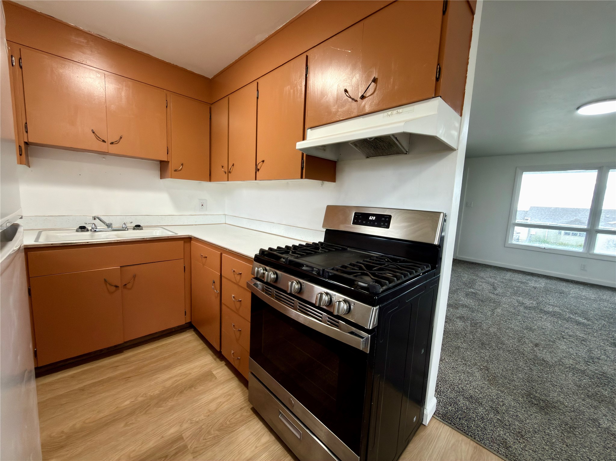 437 Mountain View Boulevard Property Photo 2