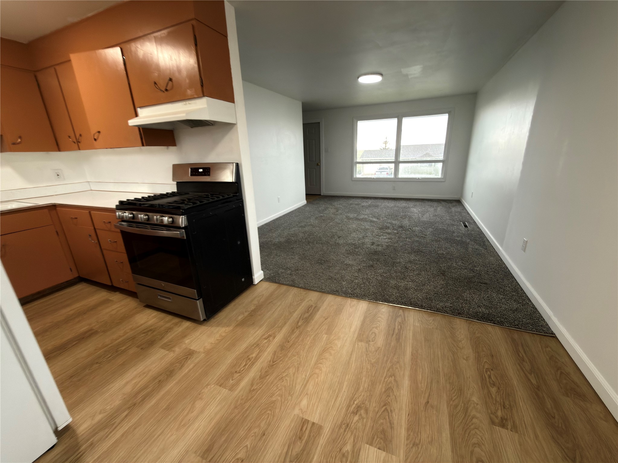 437 Mountain View Boulevard Property Photo 4