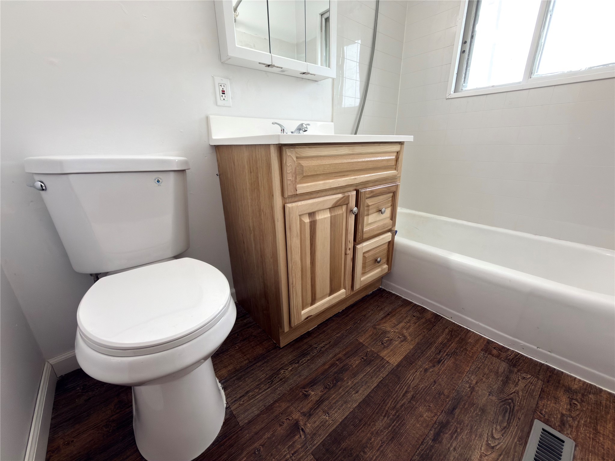 437 Mountain View Boulevard Property Photo 6