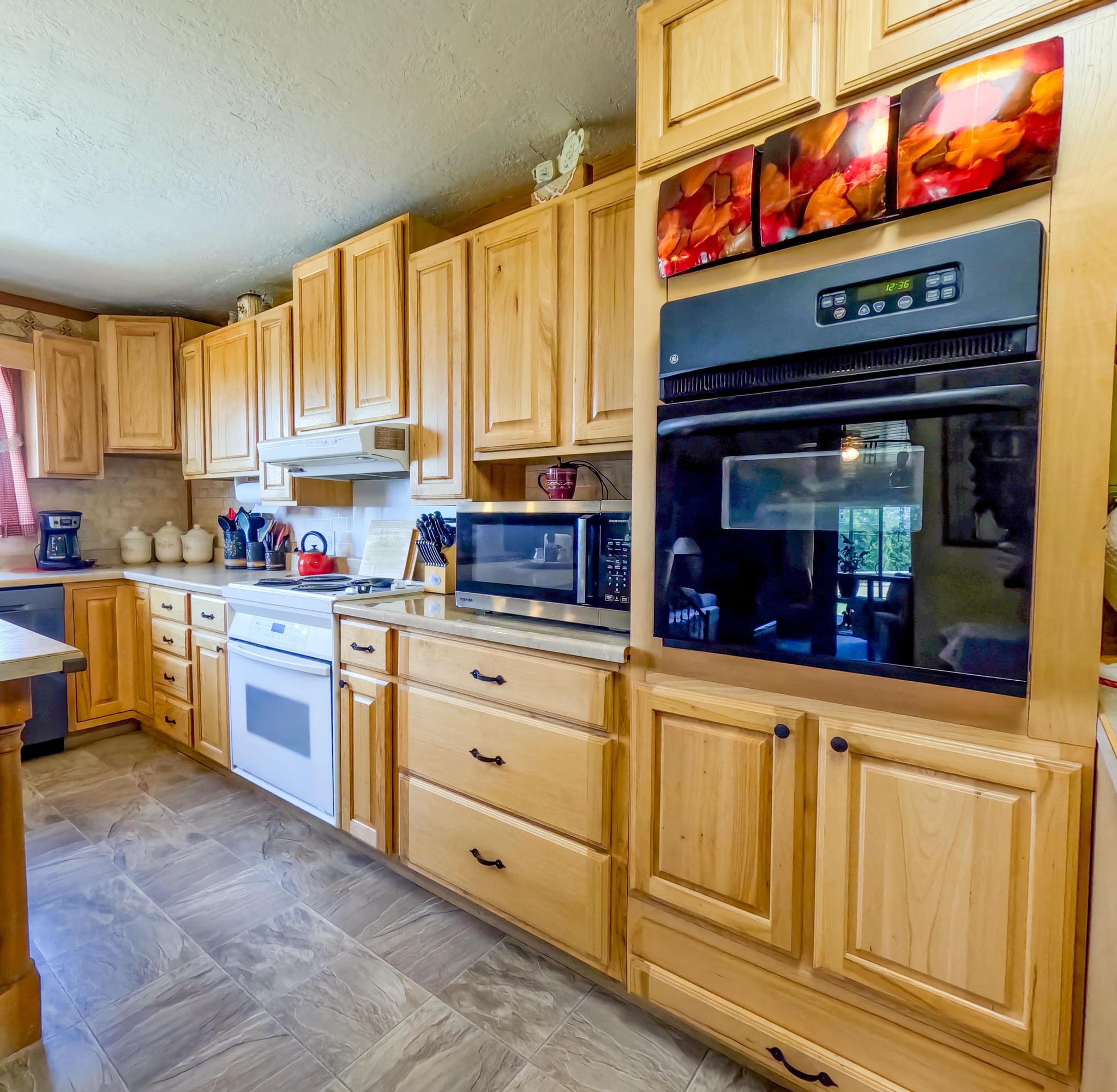 42377 Windy Ridge Lane Property Photo 7