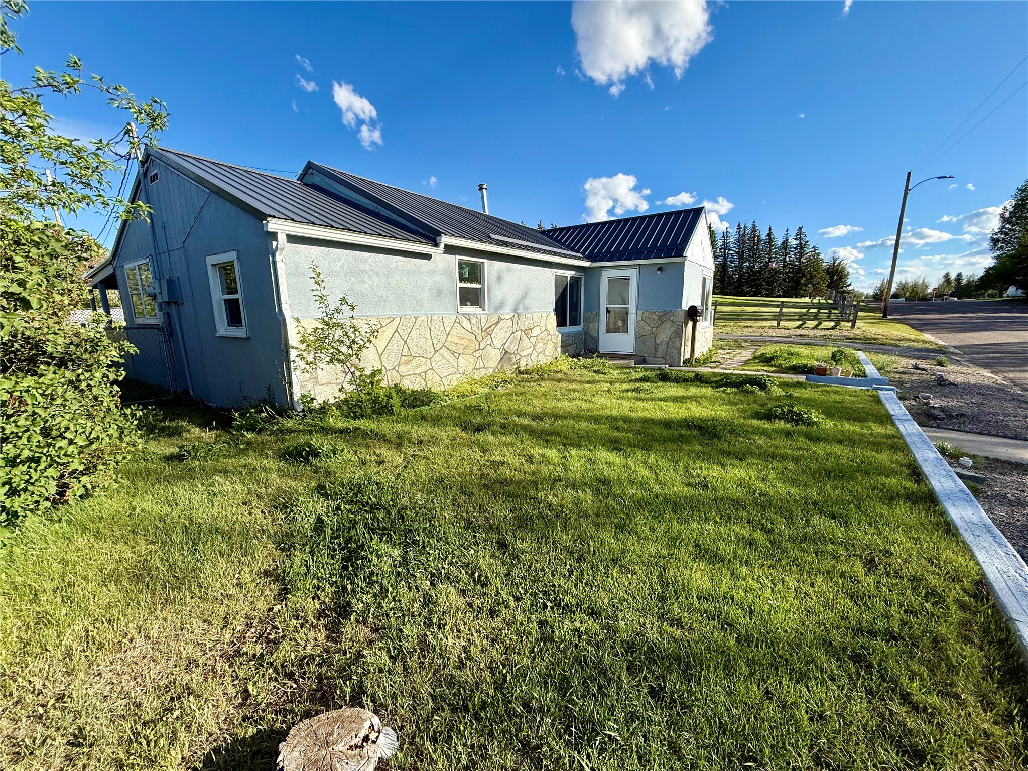 109 10th Avenue Se Property Photo 23