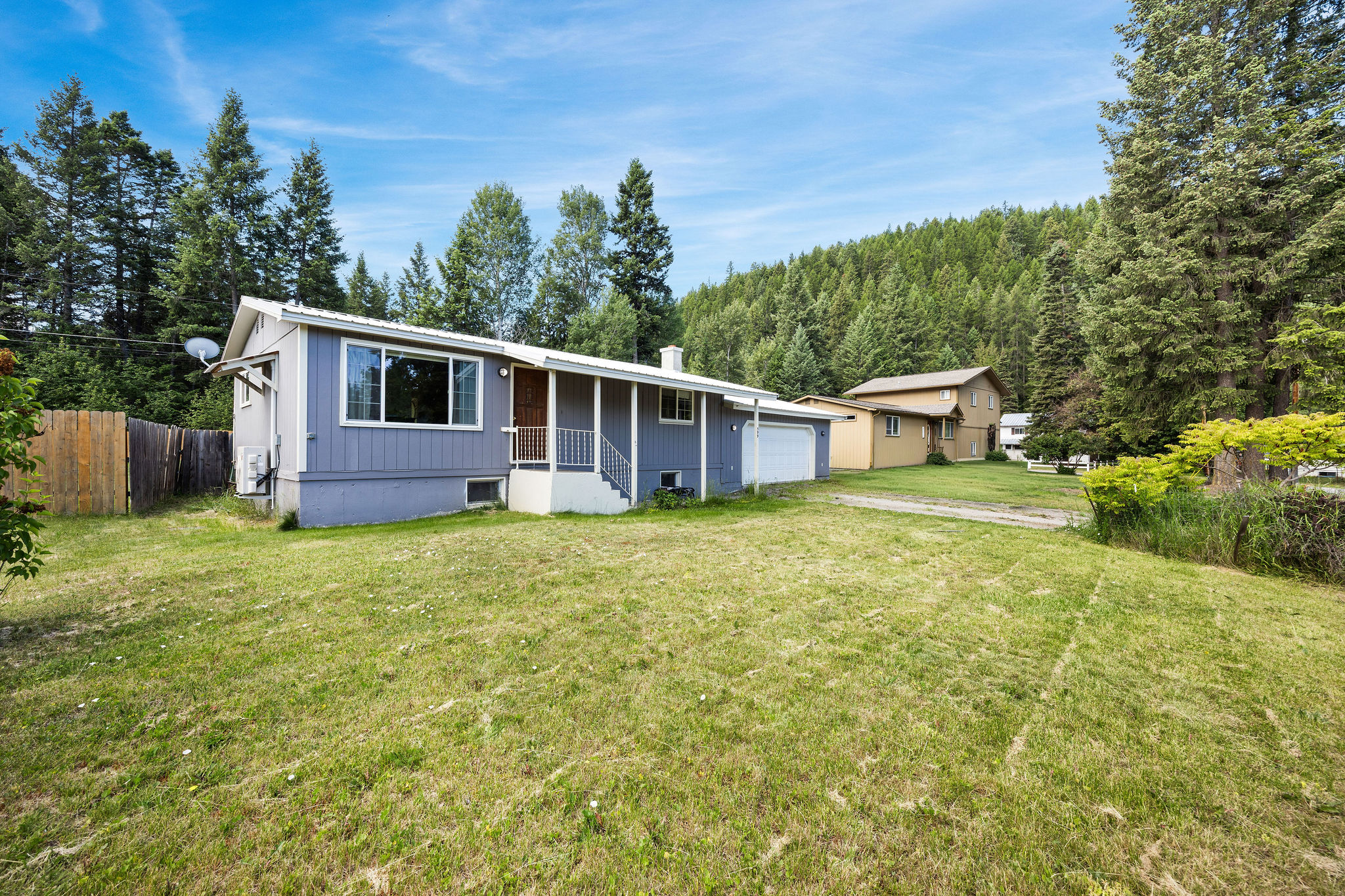 599 Dome Mountain Avenue Property Photo 1
