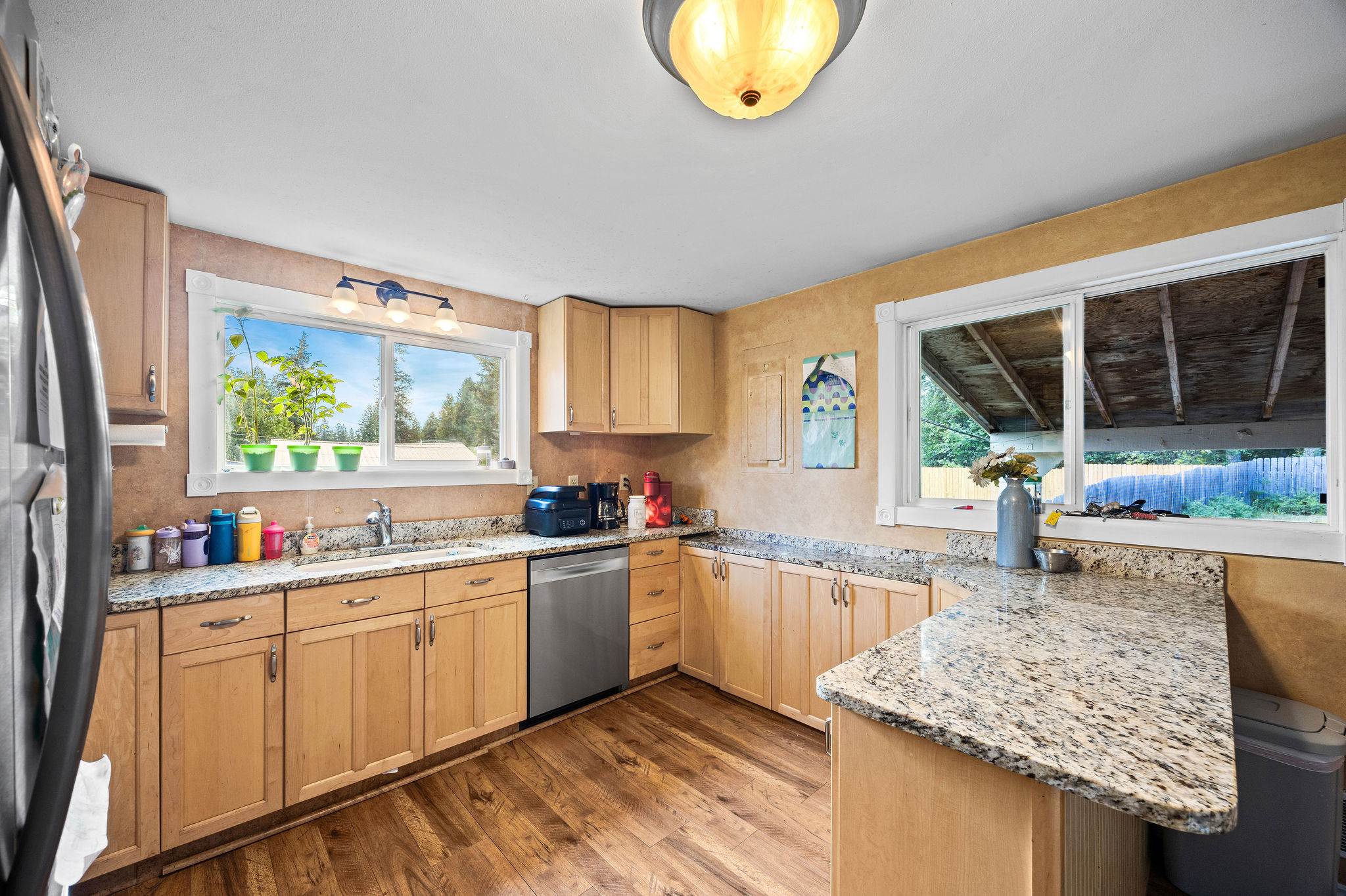 599 Dome Mountain Avenue Property Photo 3