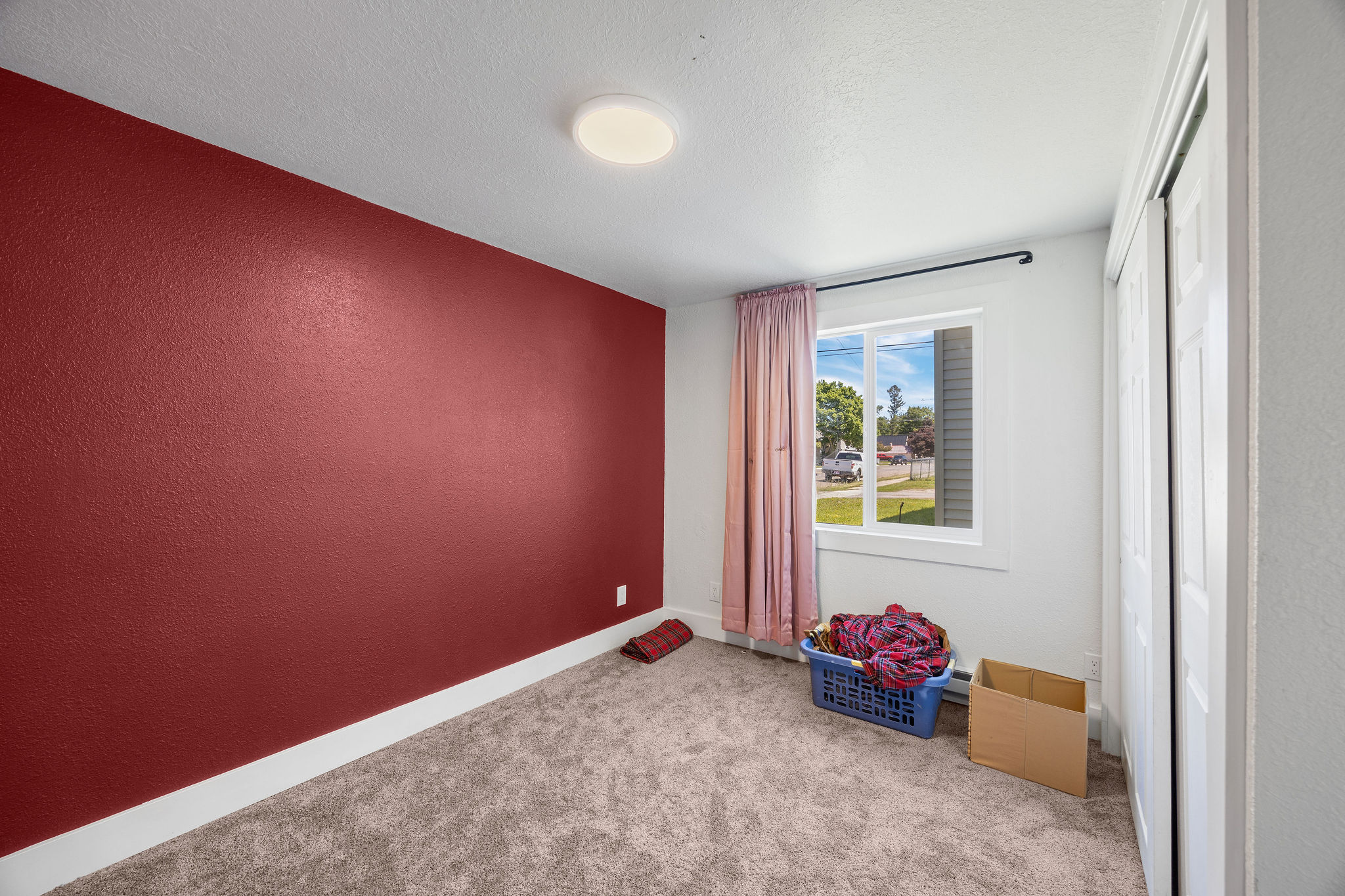 834 2nd Street W Property Photo 13