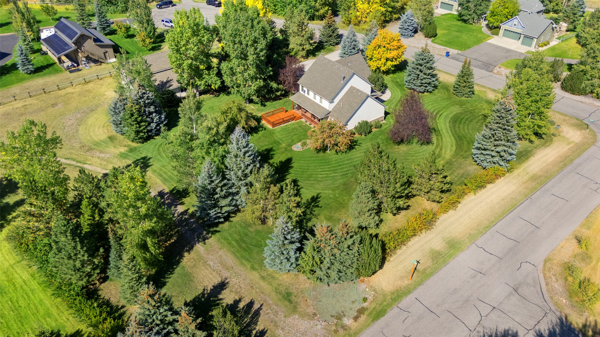 24 Legend Court Property Photo 12