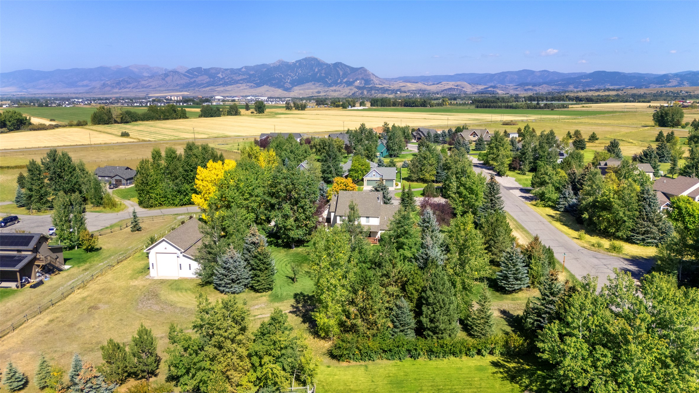 24 Legend Court Property Photo 17